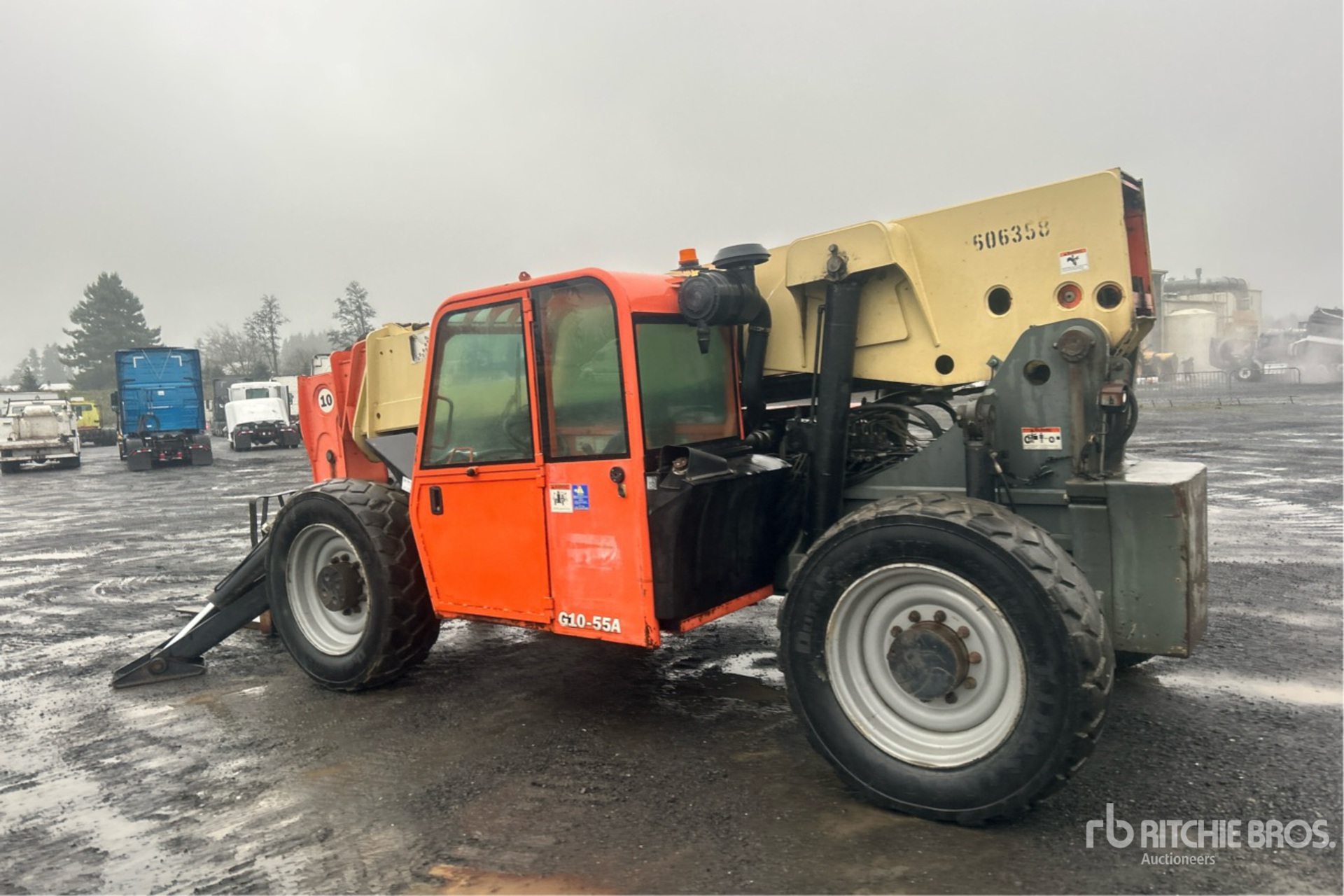 General Appearance with Bild, Ecke hinten links