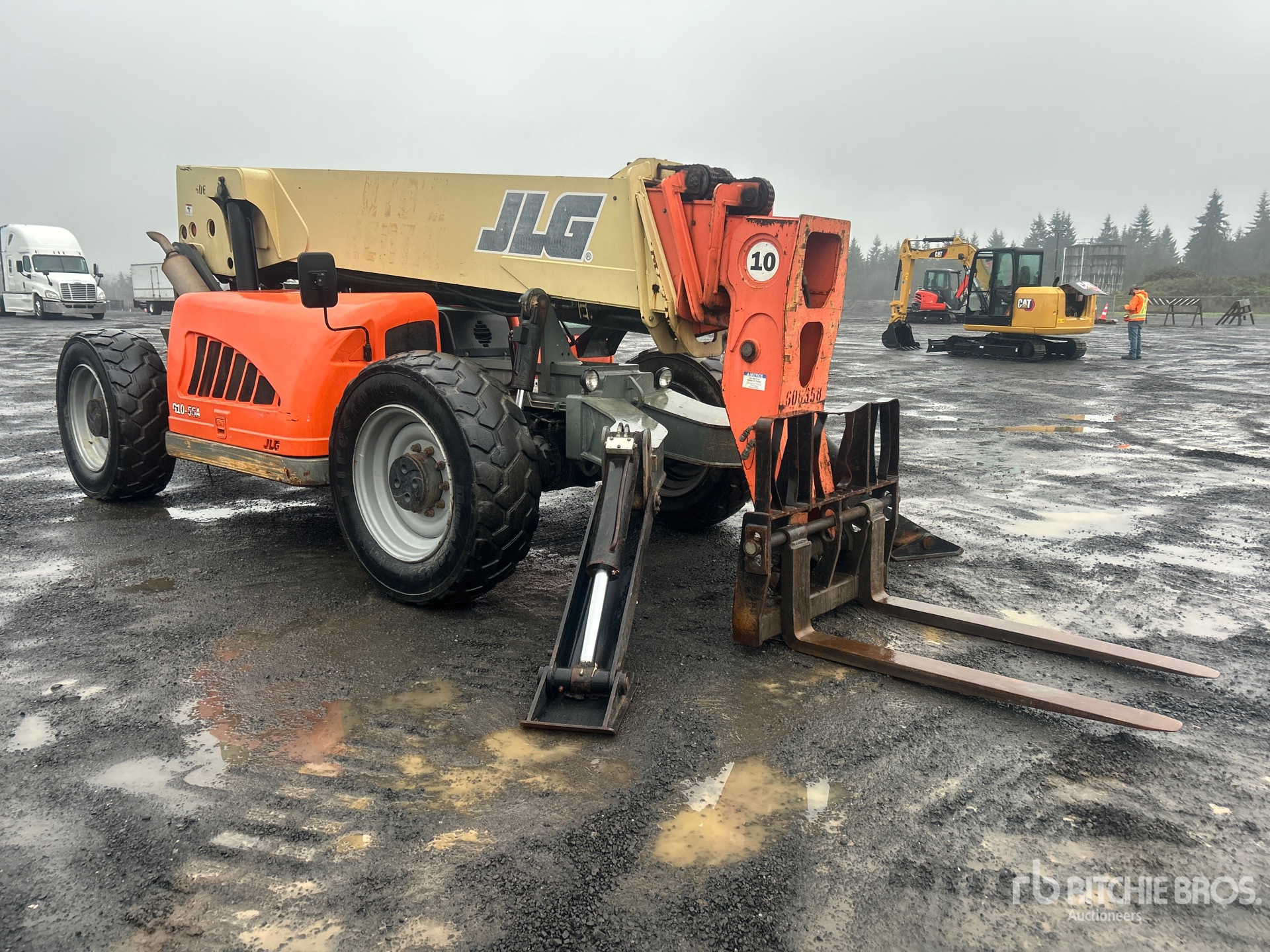 General Appearance with Picture, Right Front Corner