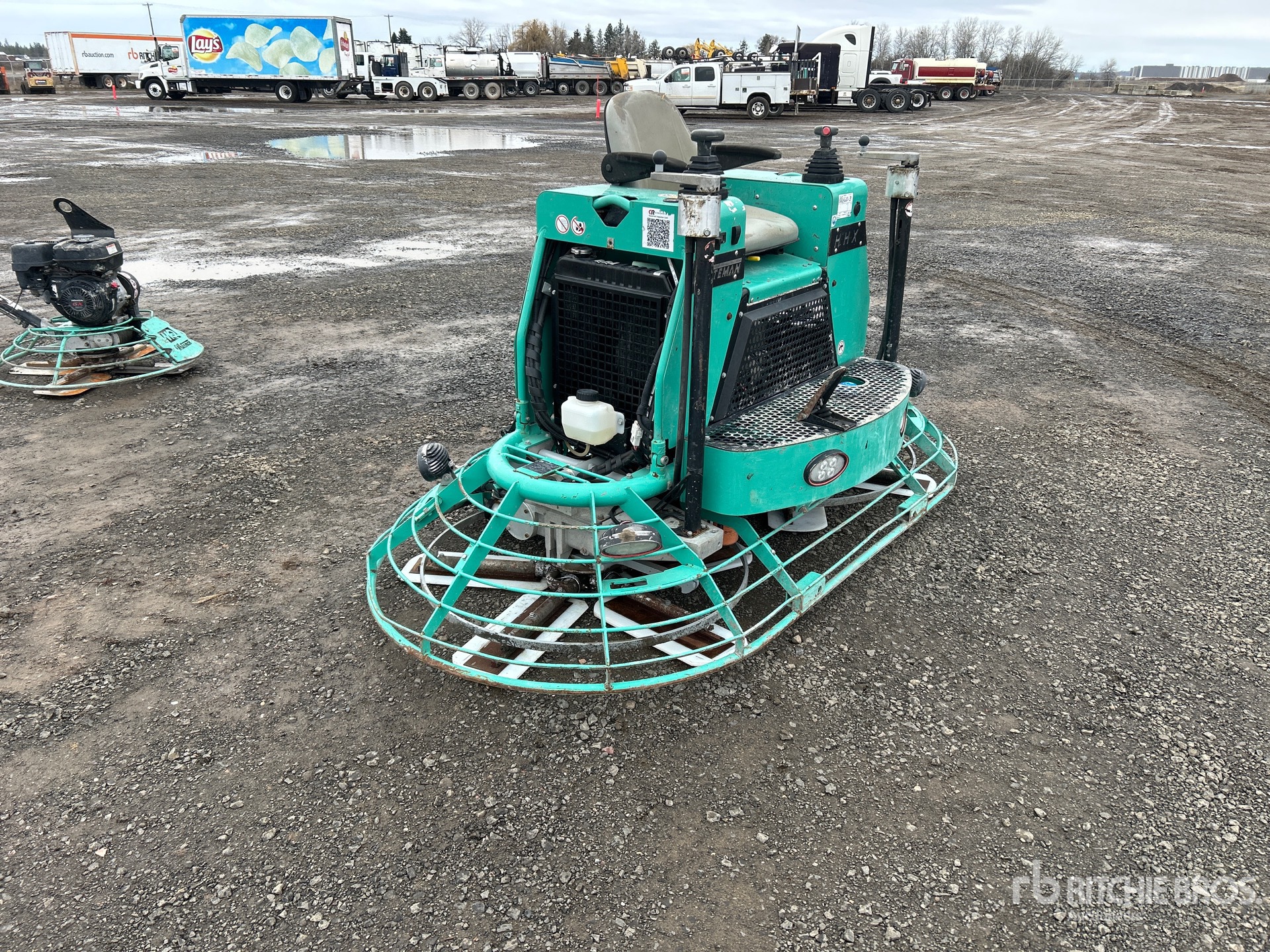 General Appearance with Picture, Right Front Corner