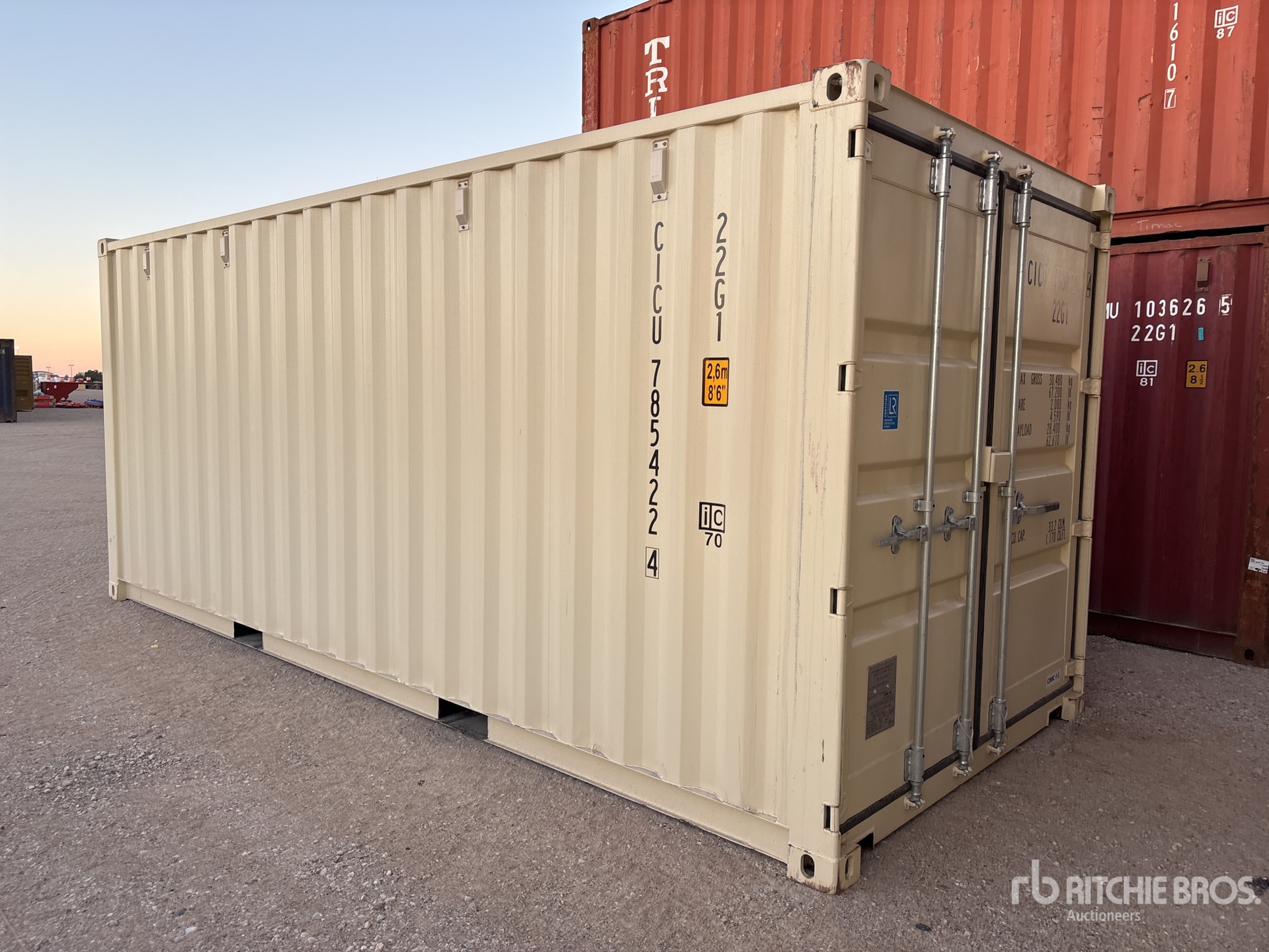 Aspect général with Image, coin avant droit