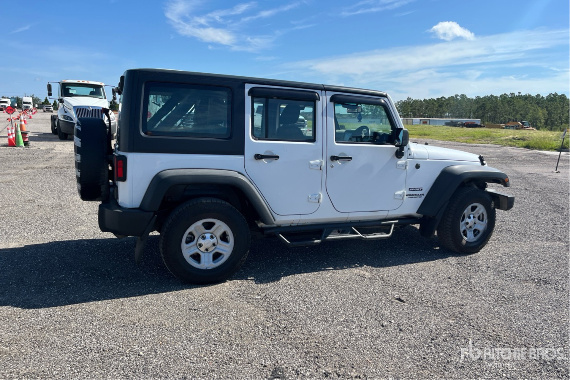 General Appearance with Picture, Right Rear Corner