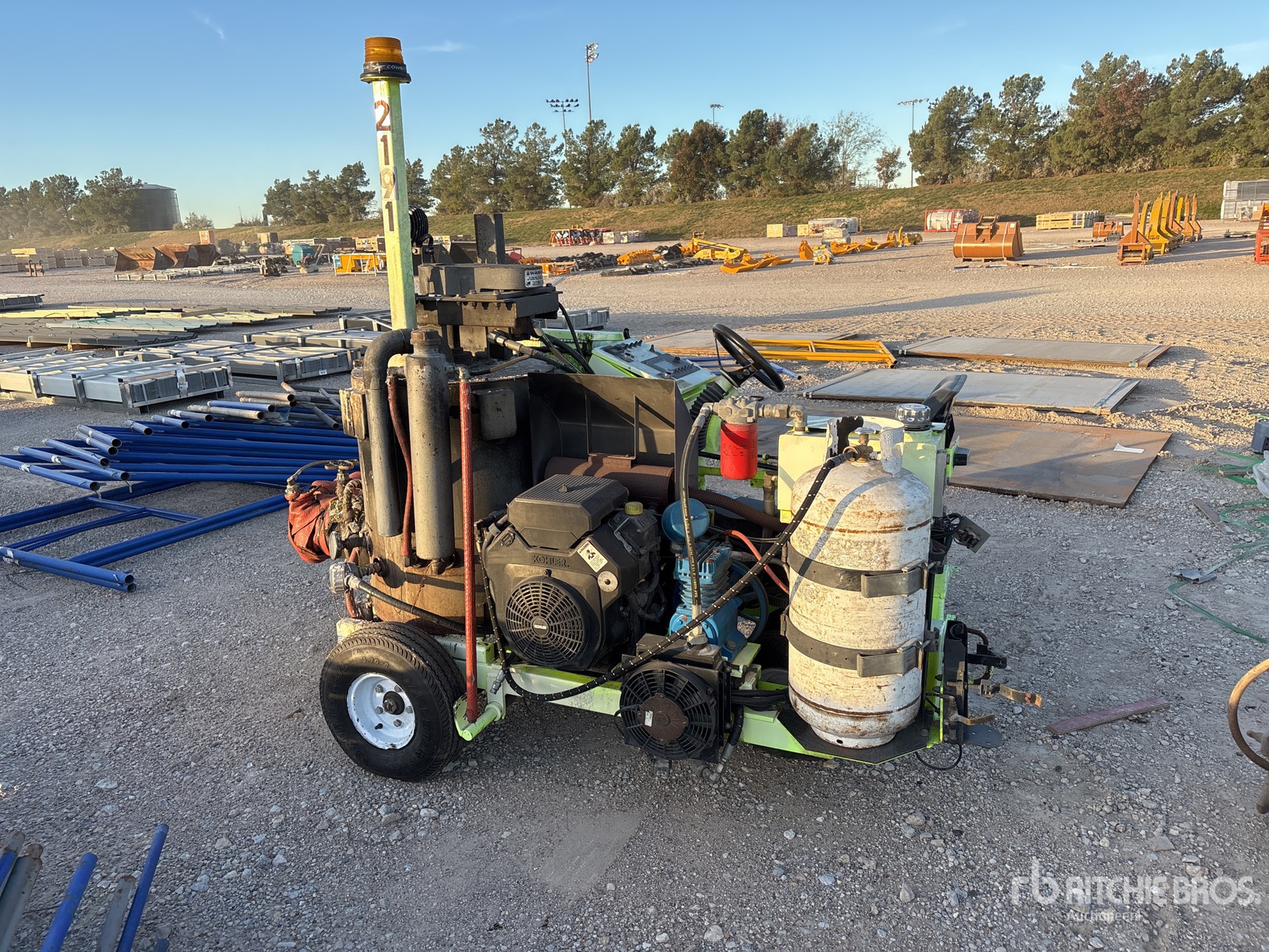 General Appearance with Picture, Left Rear Corner