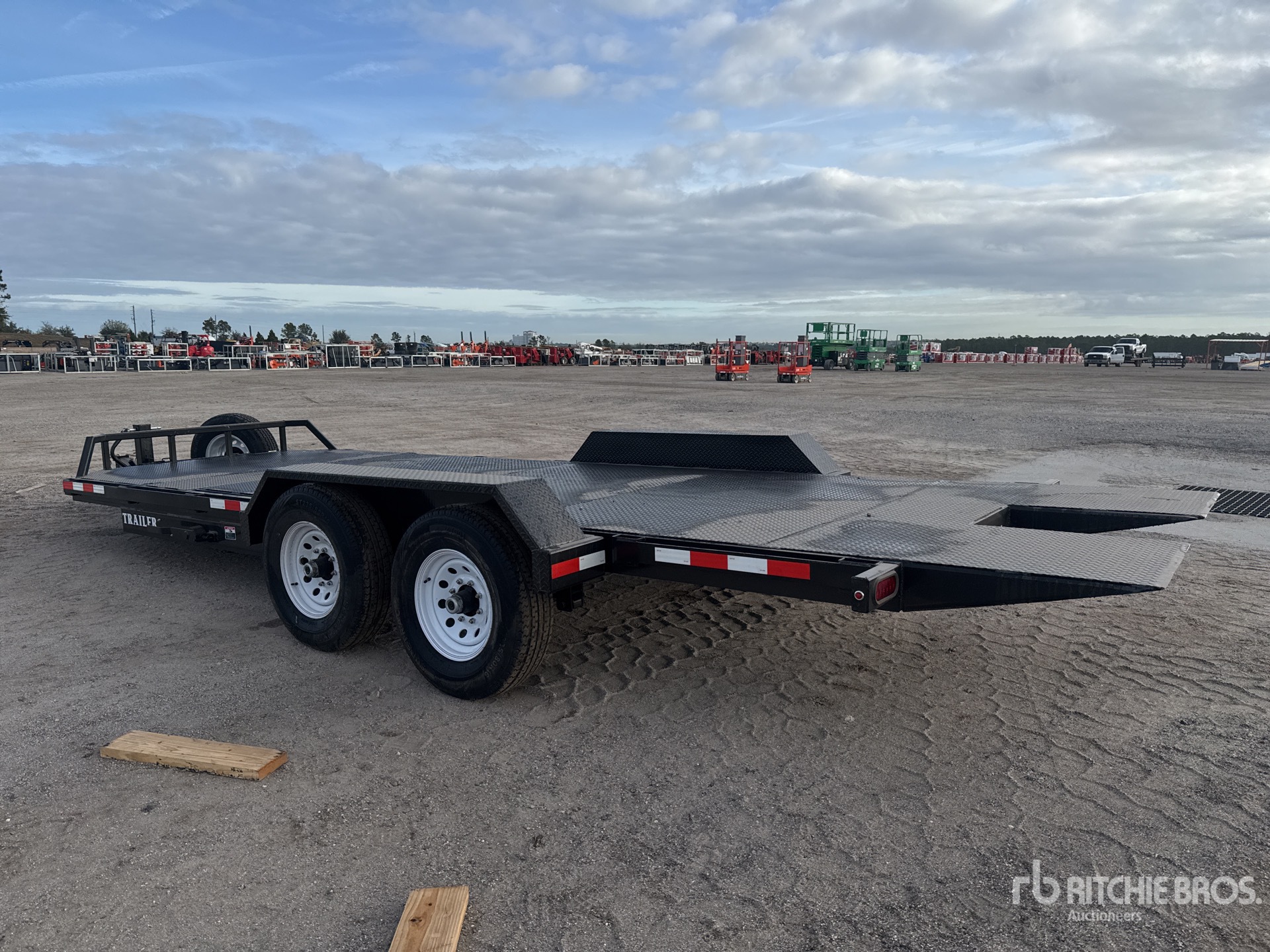 Aspect général with Image, coin arrière droit