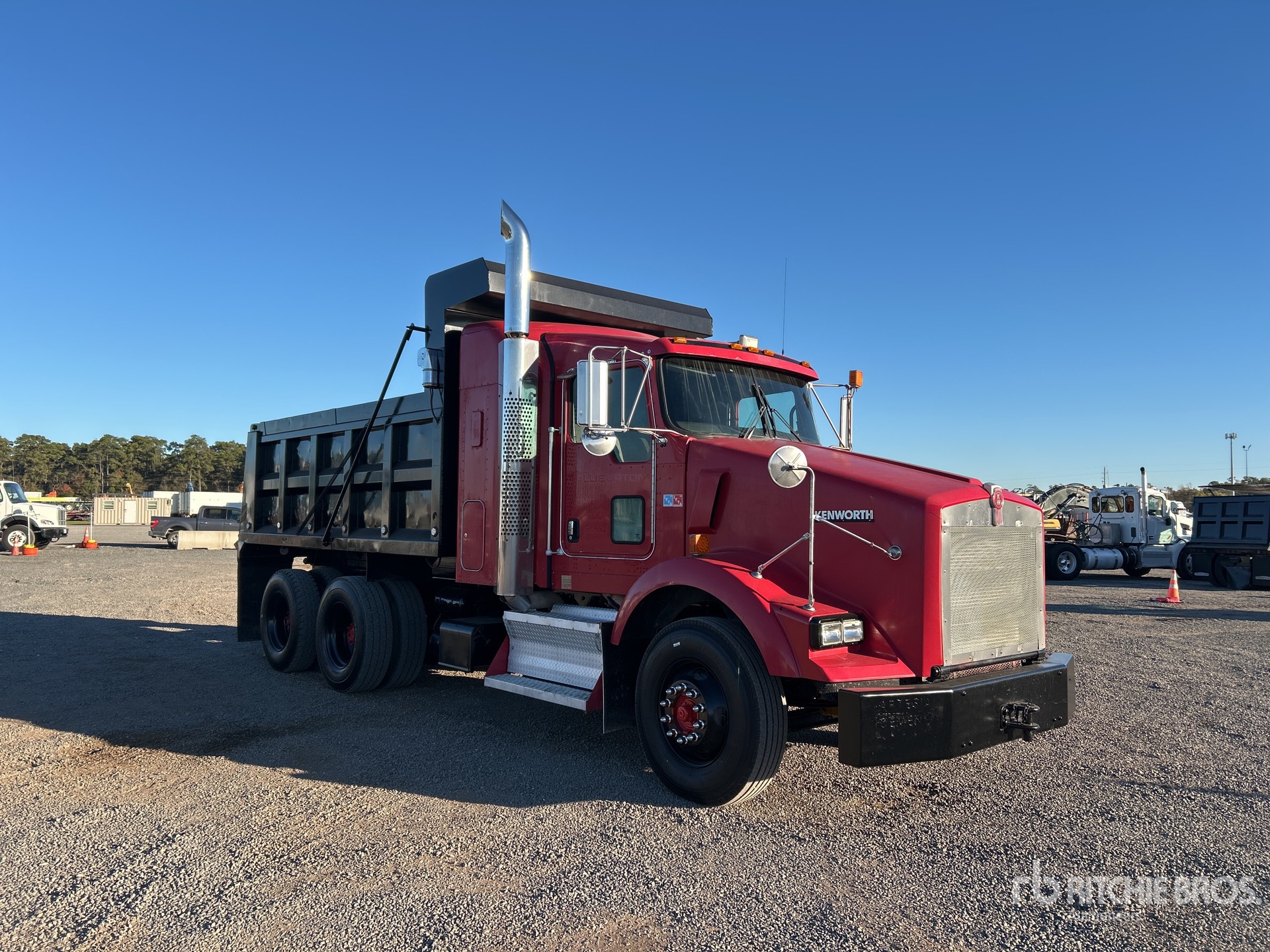 General Appearance with Bild, Ecke vorne rechts