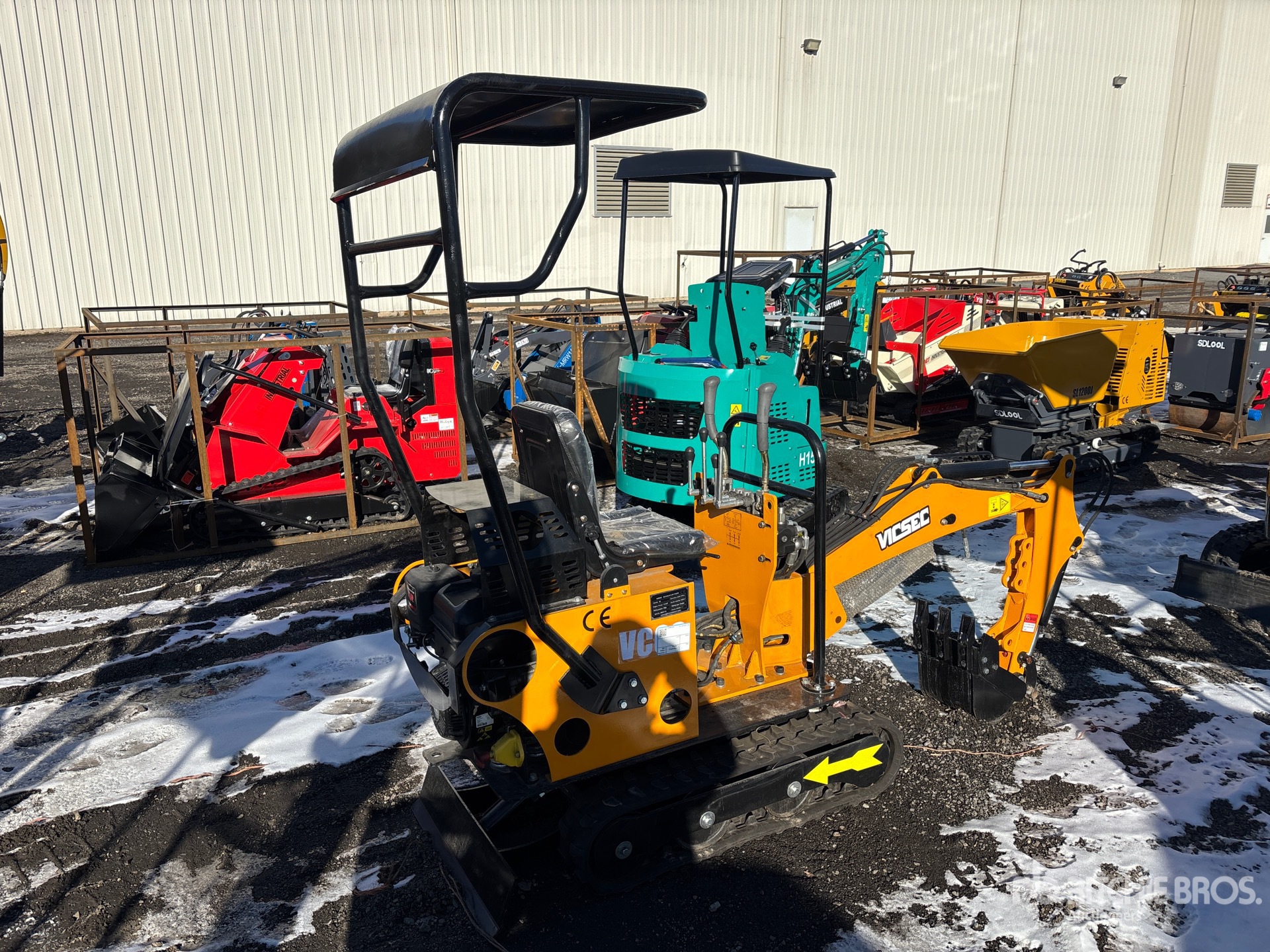 General Appearance with Picture, Right Rear Corner