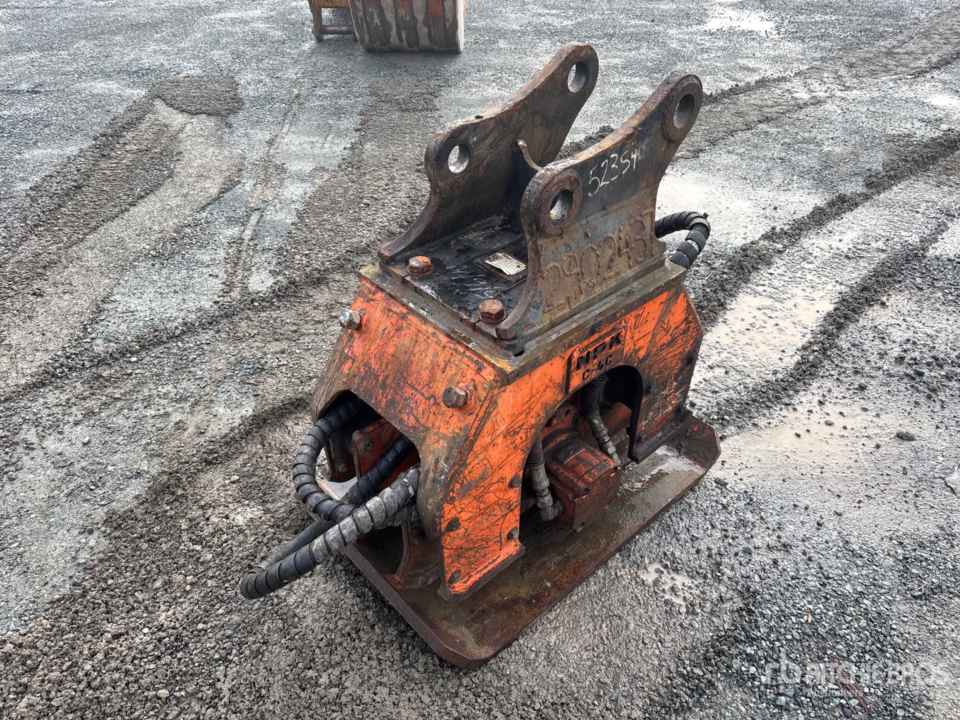 General Appearance with Foto, angolo anteriore sinistro