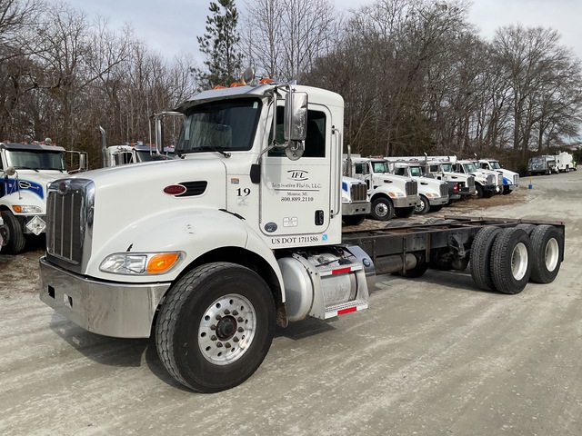 2015 Peterbilt 348 6x4 Cab and Chassis 2015 Peterbilt 348 6x4 Cab and Chassis