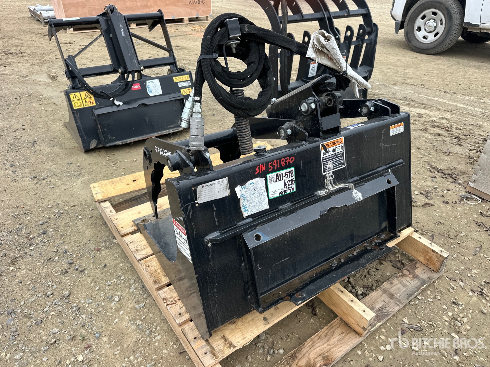 General Appearance with Picture, Left Rear Corner