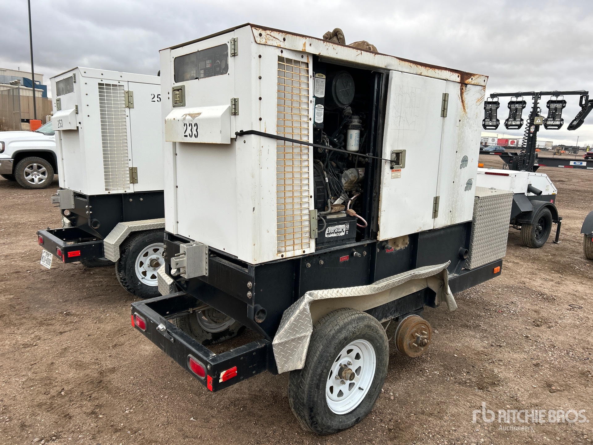 General Appearance with Picture, Right Rear Corner