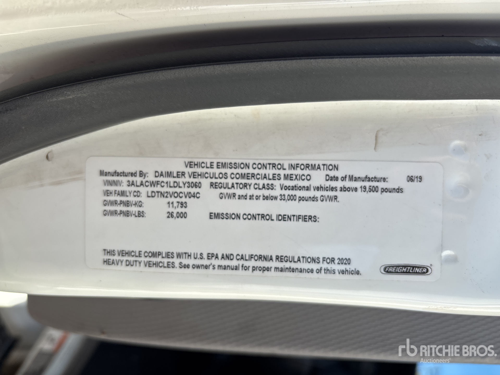 General Appearance with Numéro de série/Numéro d'identification du véhicule automobile