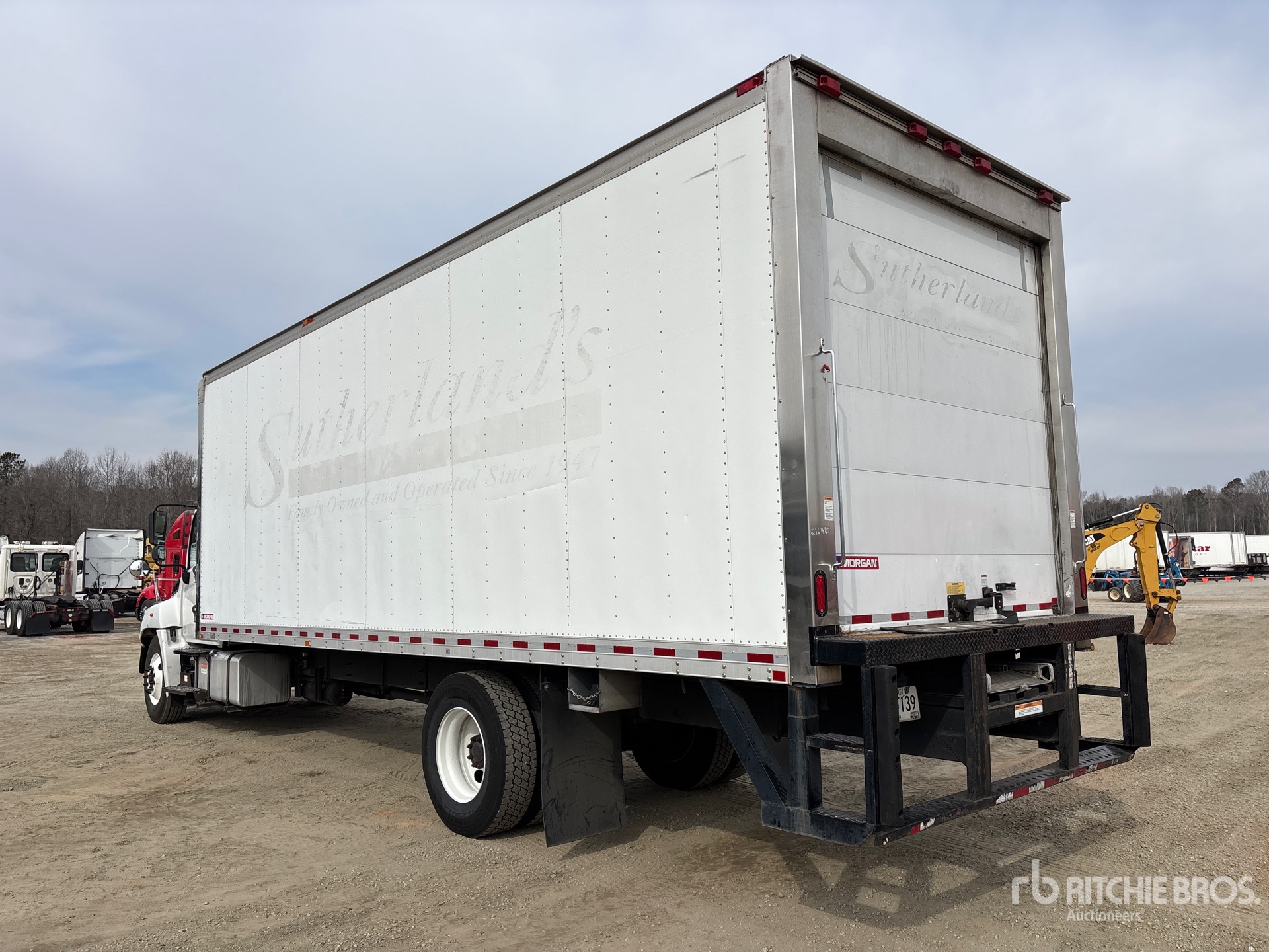 General Appearance with Foto, angolo posteriore sinistro