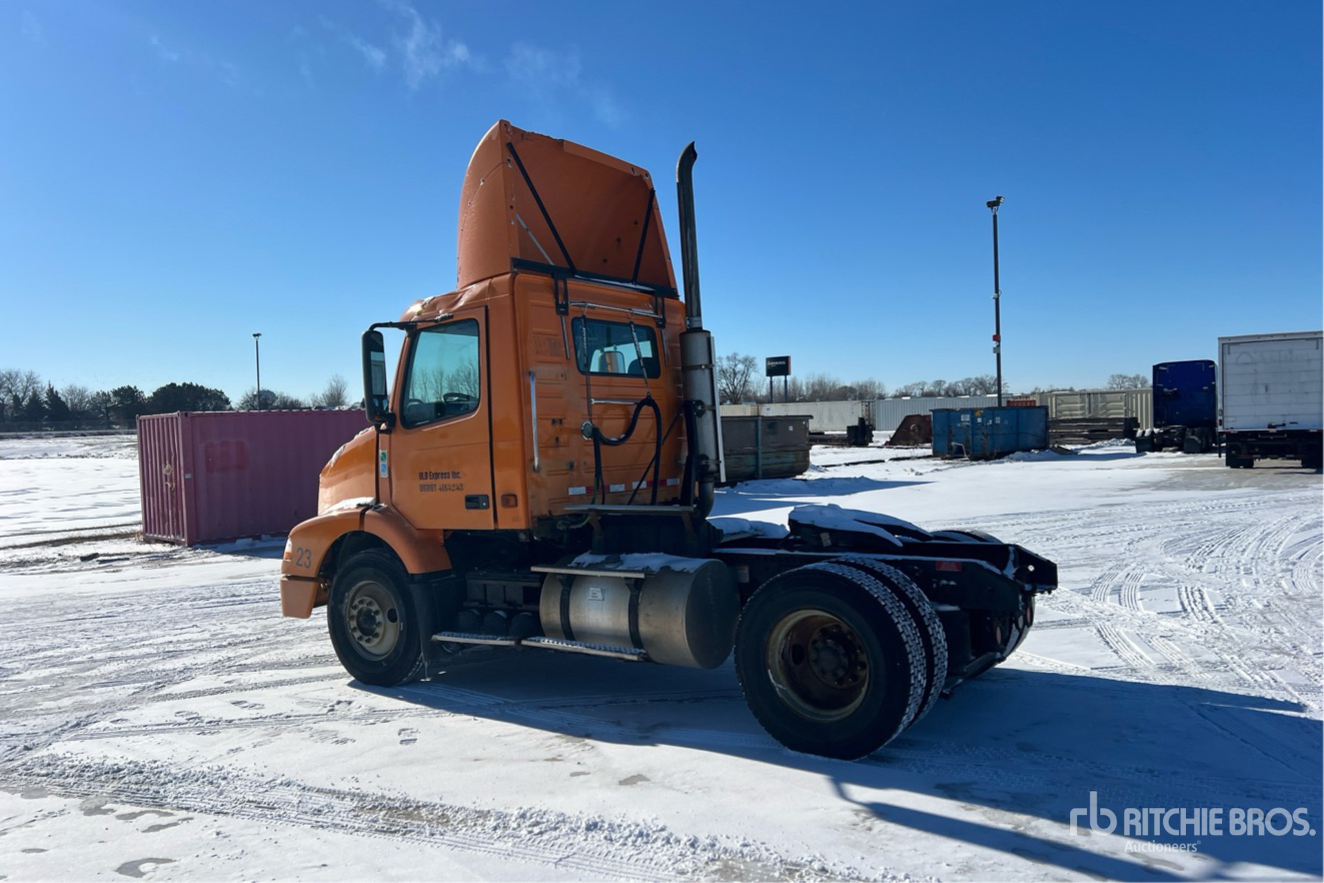 Aspect général with Image, coin arrière gauche