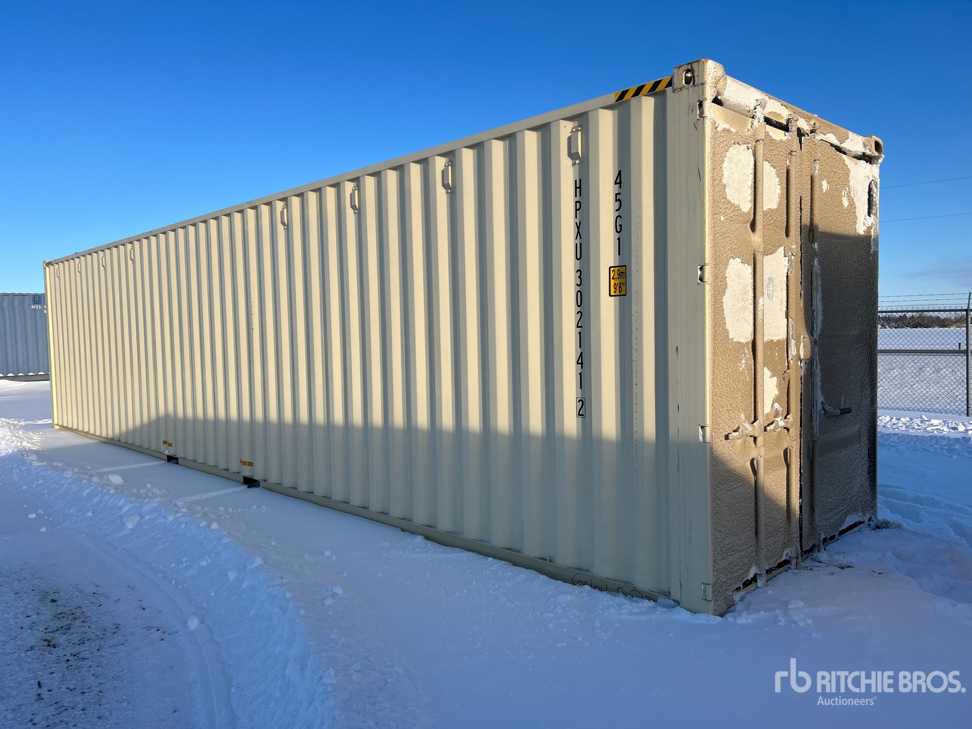 General Appearance with Image, coin avant droit