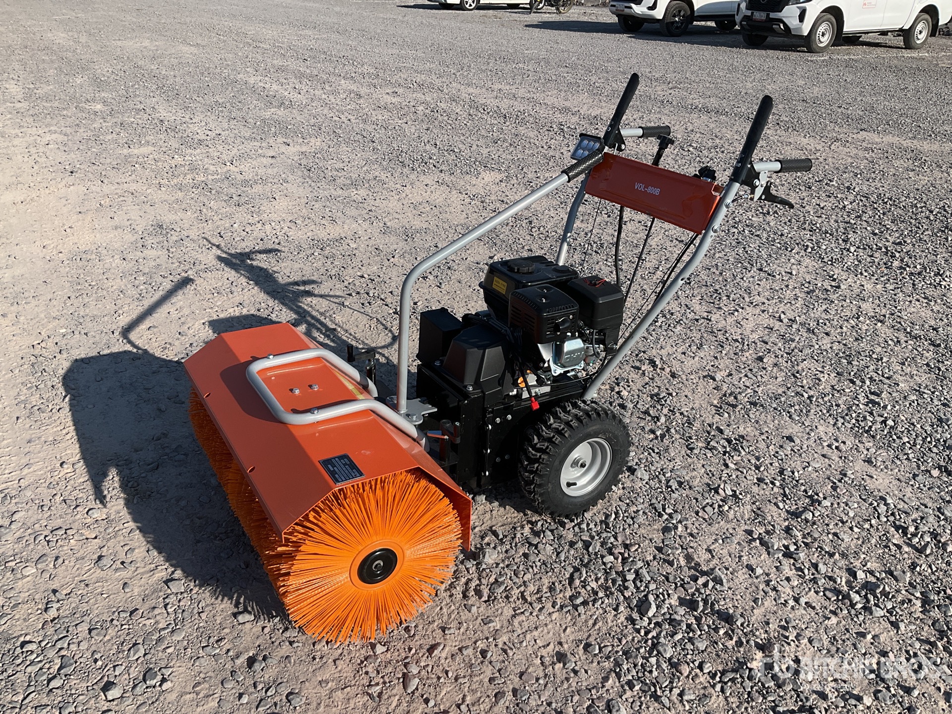 General Appearance with Bild, Ecke vorne links