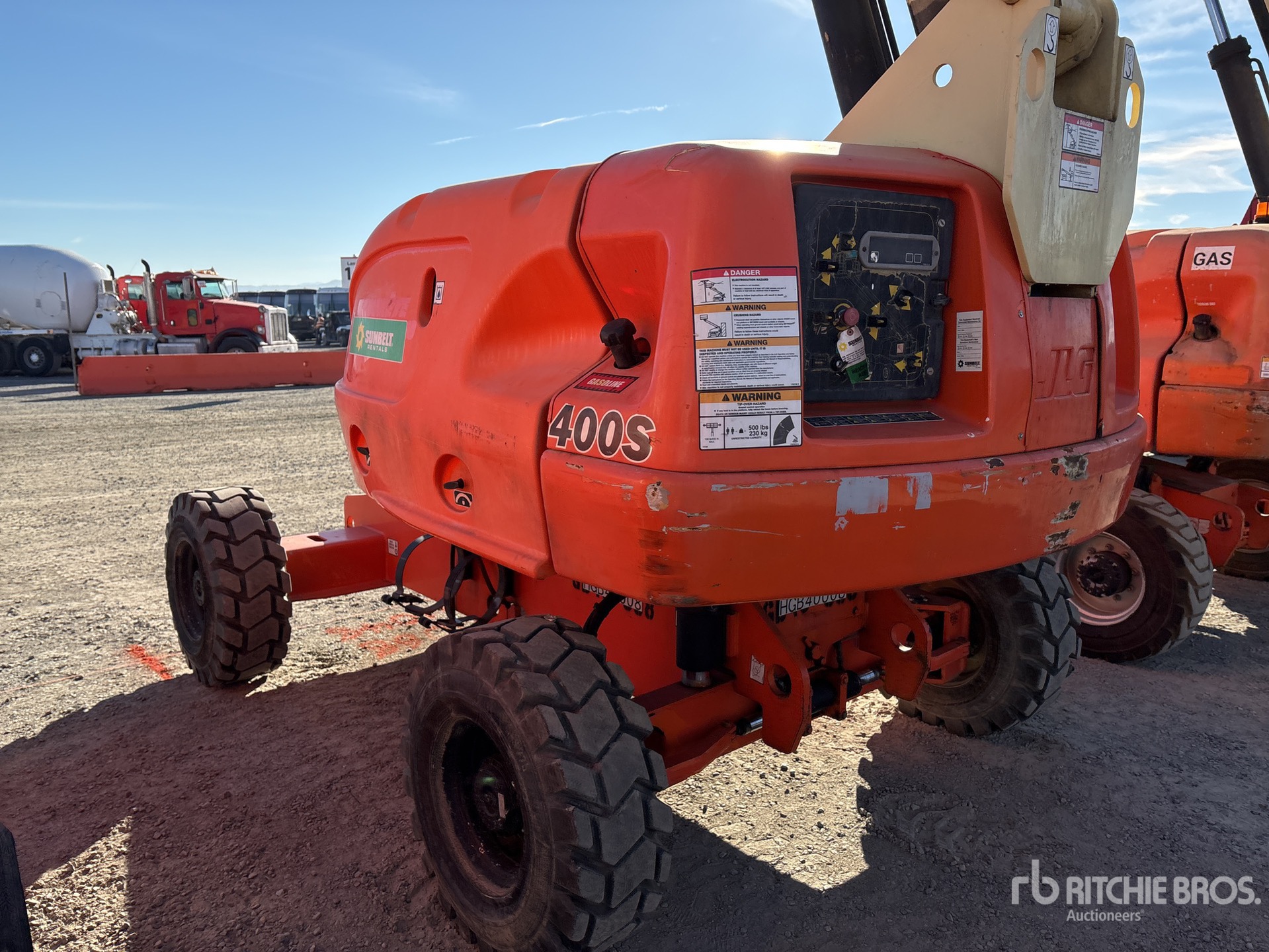 General Appearance with Picture, Left Rear Corner