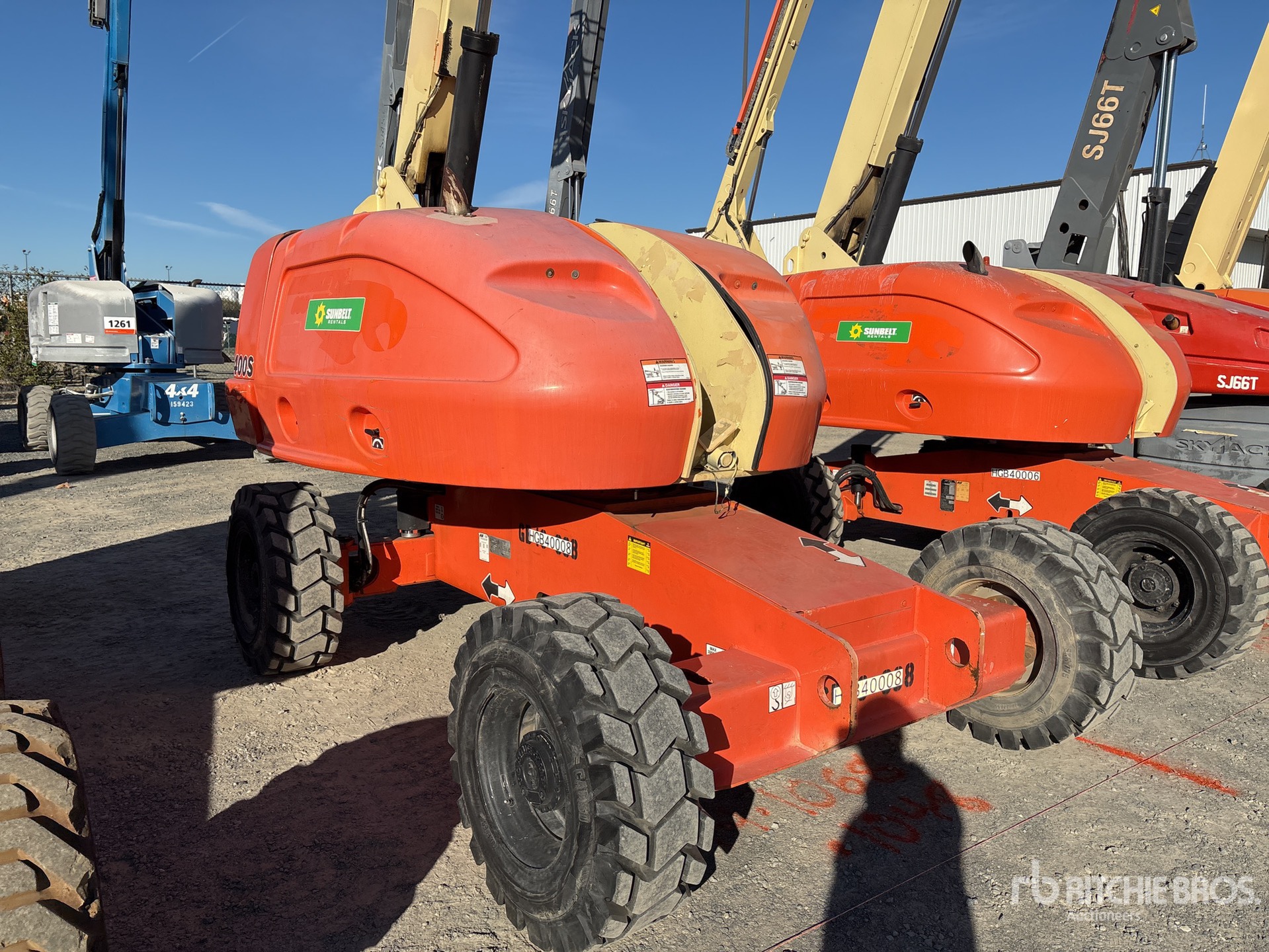 General Appearance with Picture, Right Front Corner