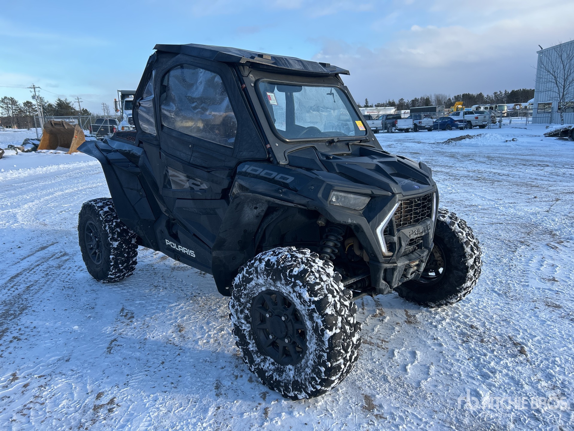 General Appearance with Picture, Right Front Corner