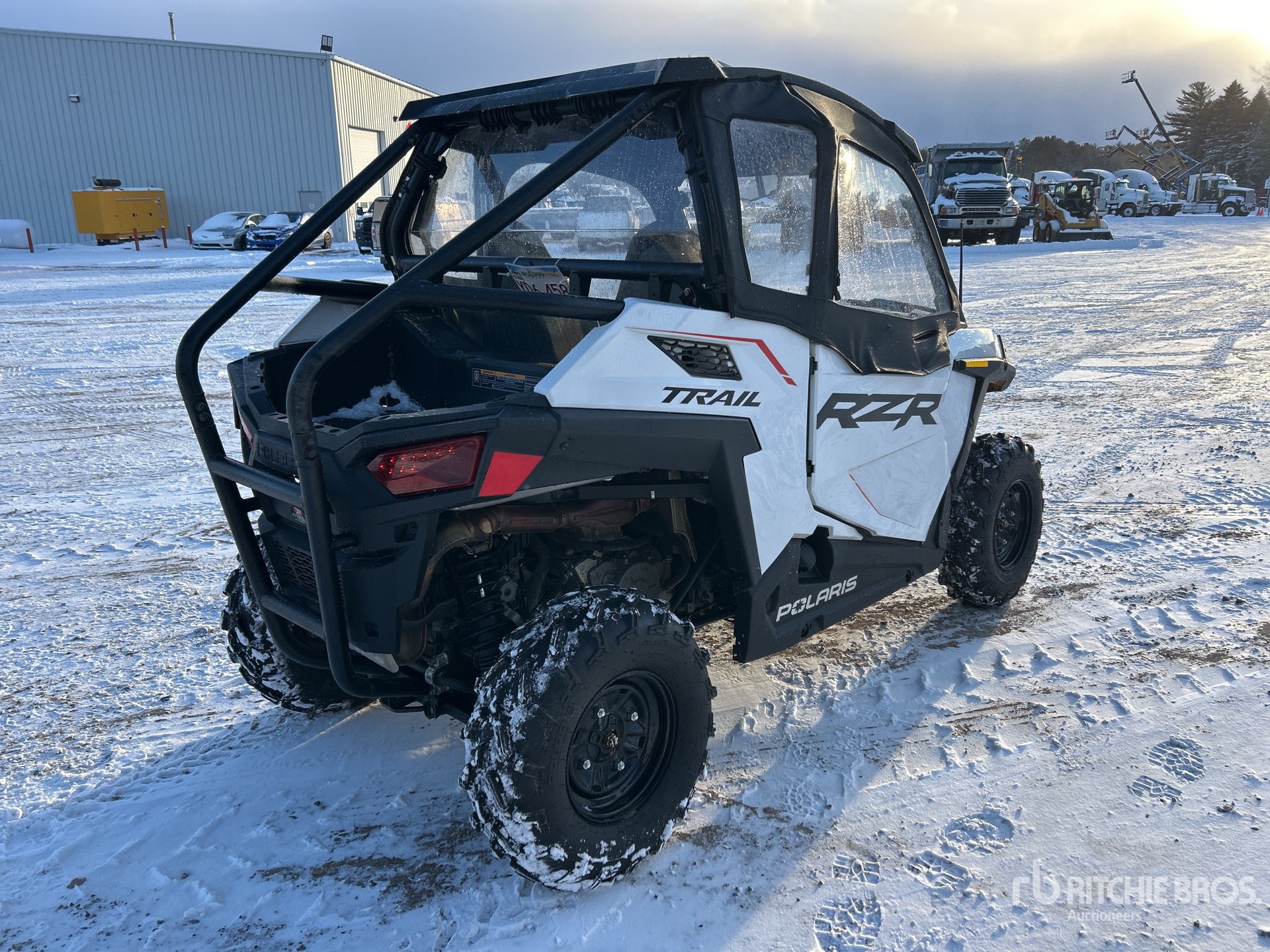 General Appearance with Picture, Right Rear Corner