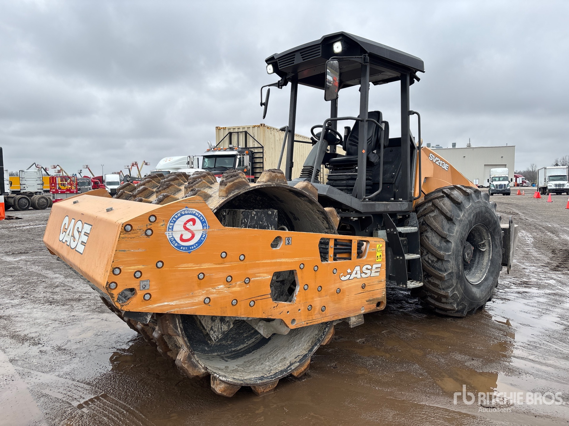 General Appearance with Picture, Left Front Corner