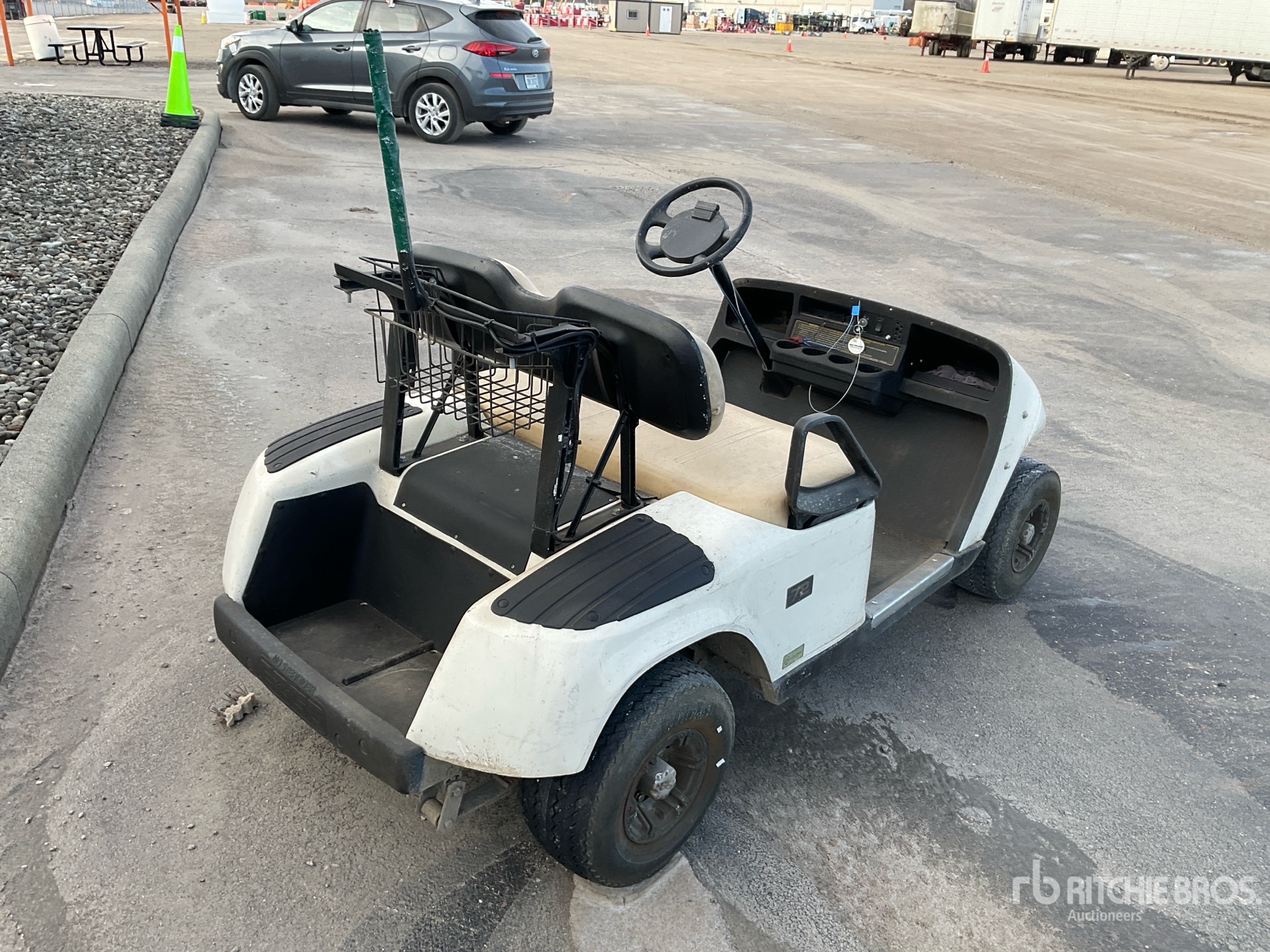 General Appearance with Bild, Ecke hinten rechts