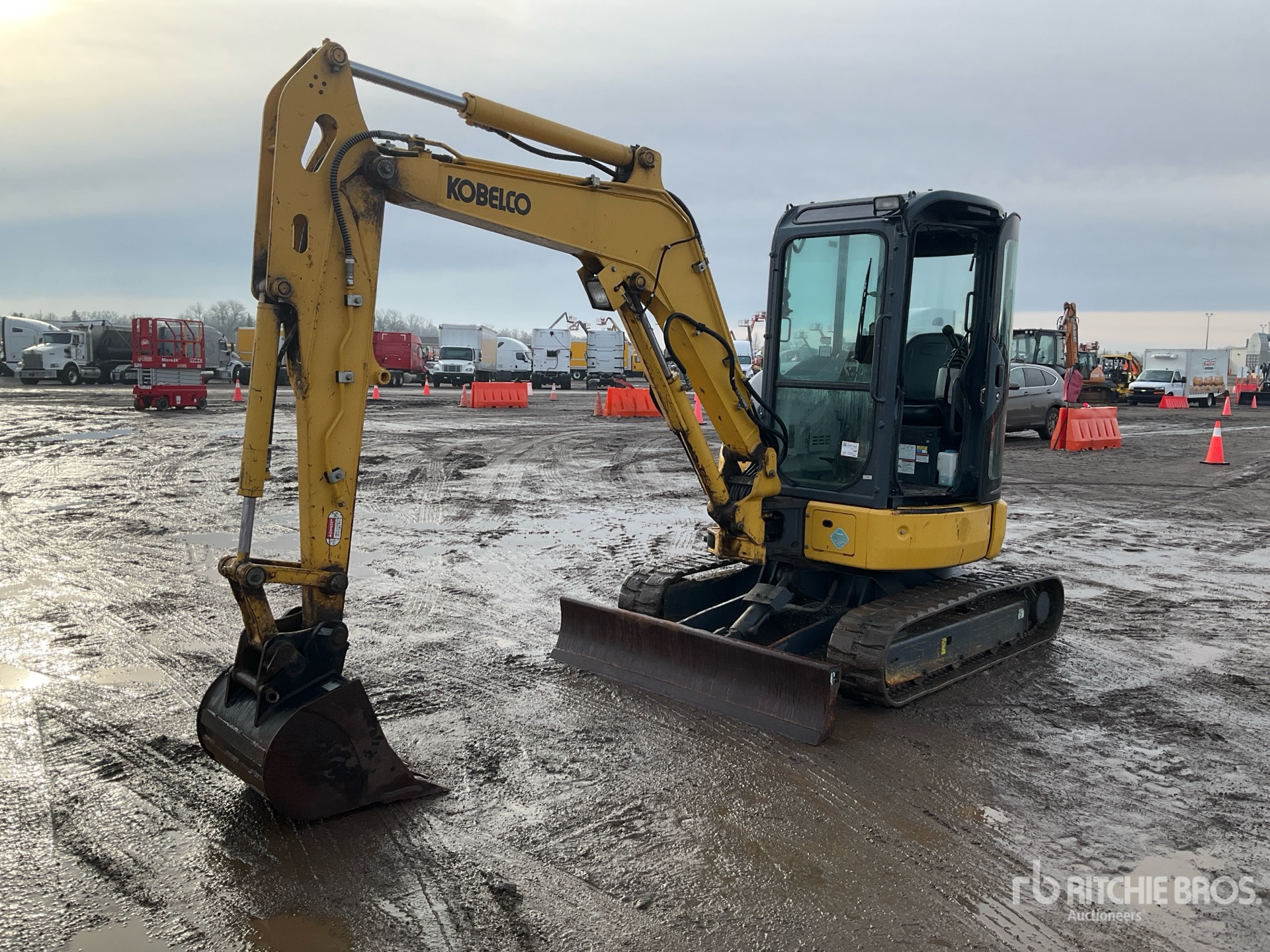 General Appearance with Picture, Left Front Corner