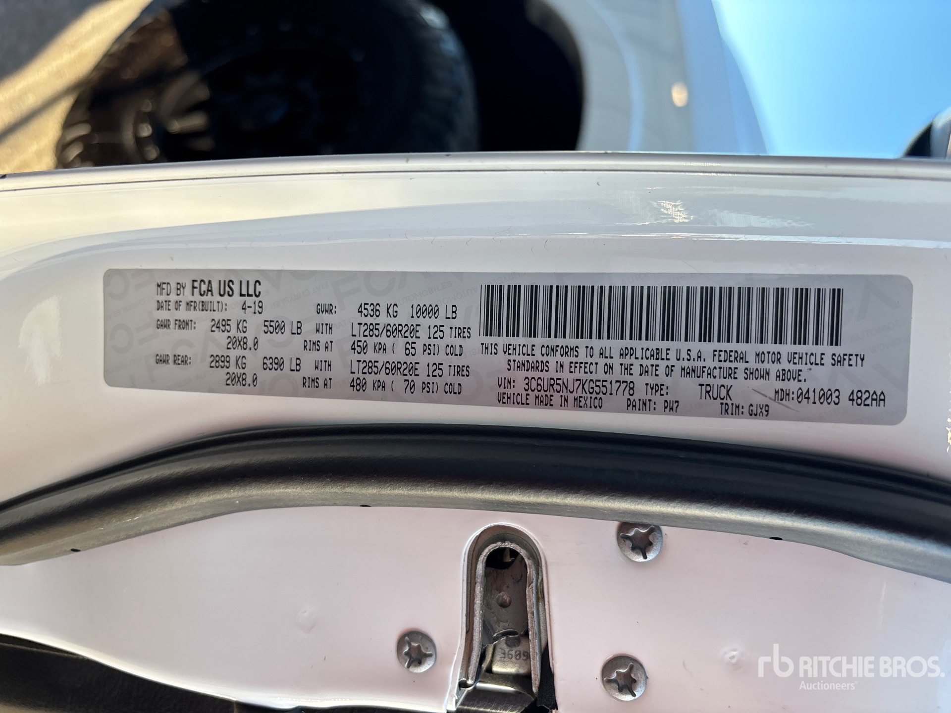 General Appearance with Seriennummer / FIN