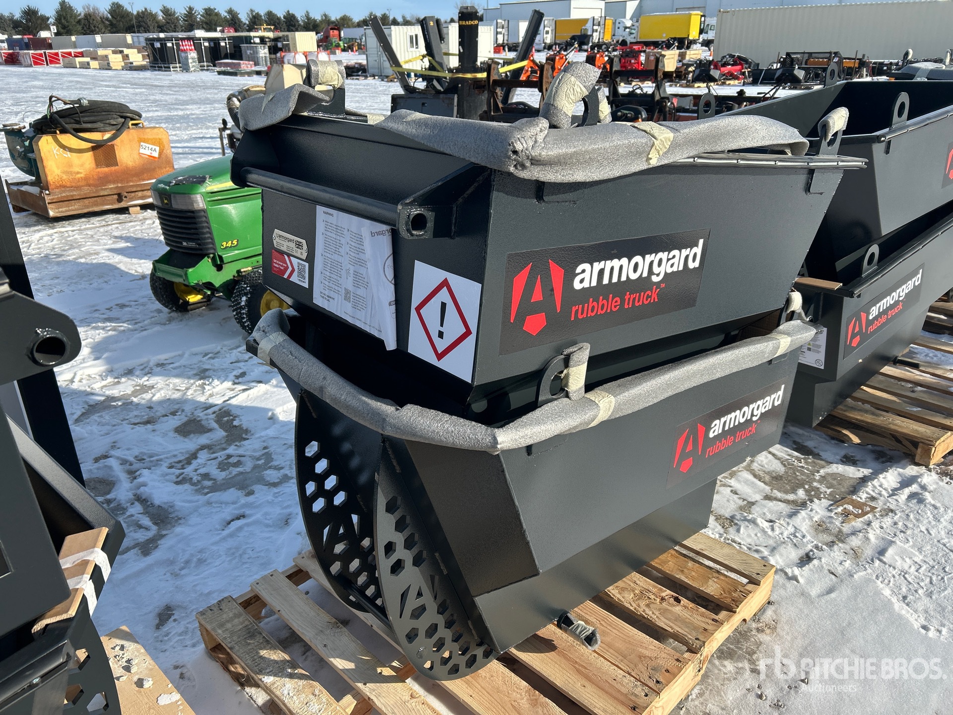 General Appearance with Bild, Ecke vorne links