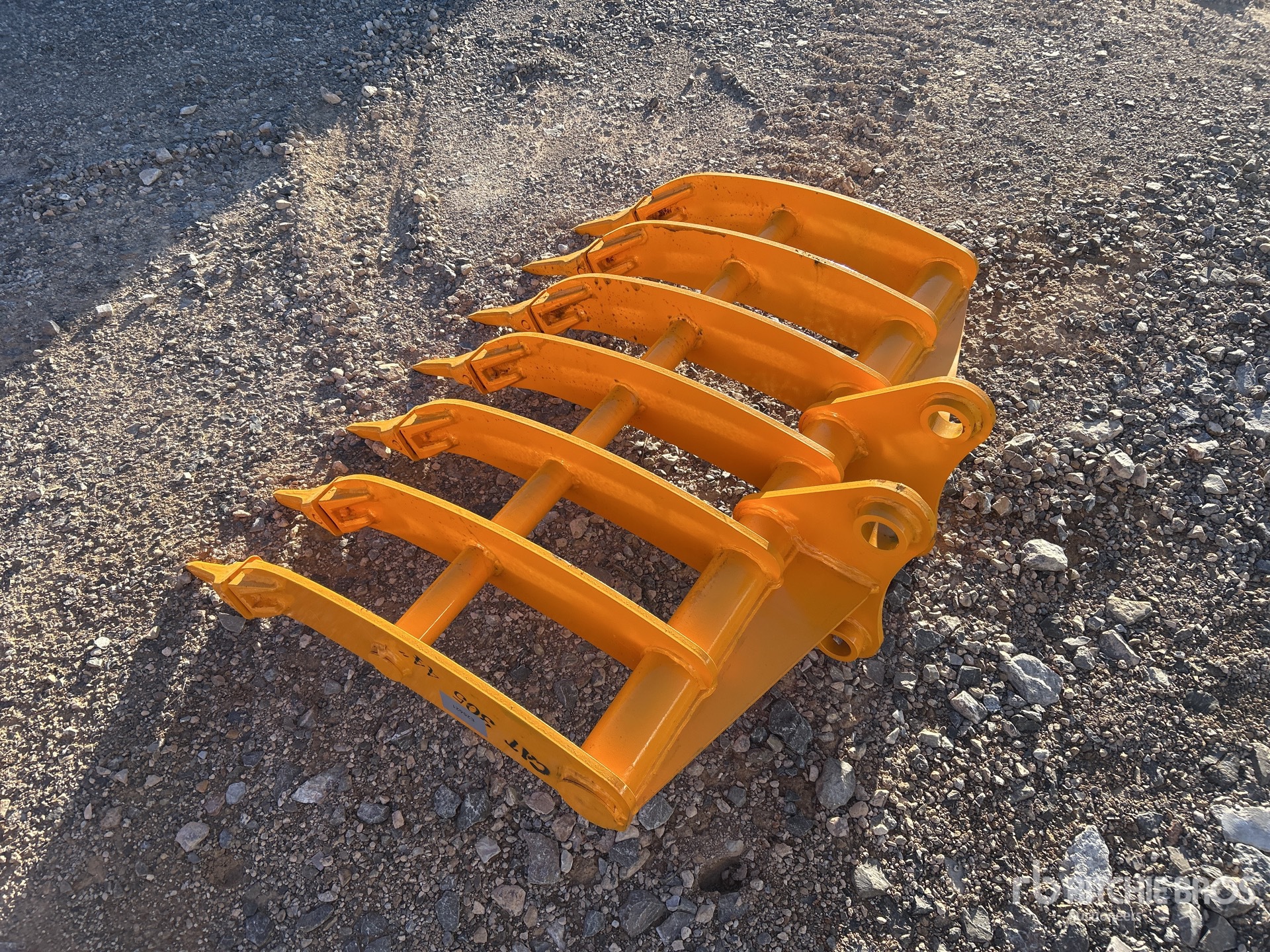 General Appearance with Bild, Ecke hinten links