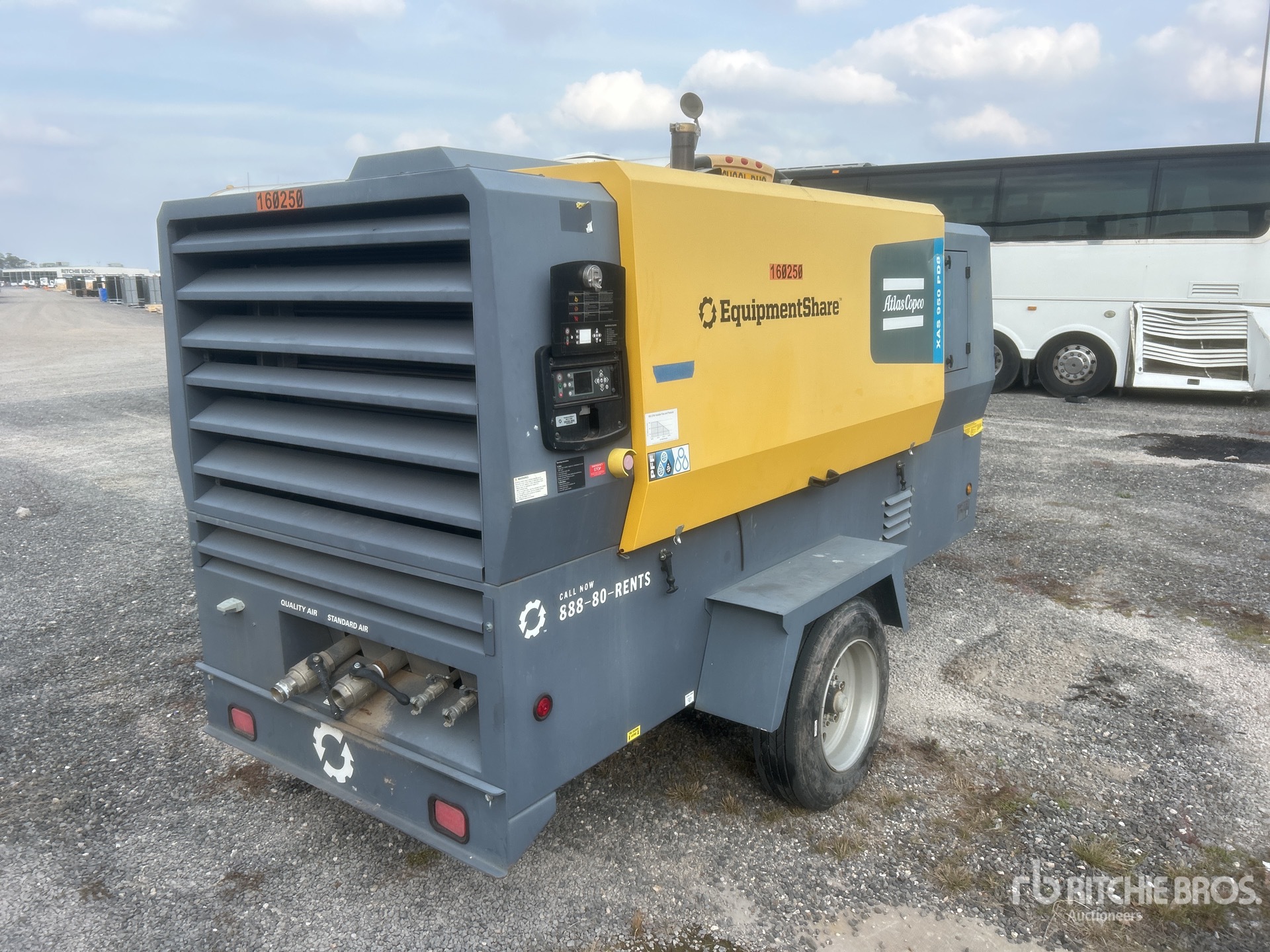 General Appearance with Zdjęcie, prawy dolny róg