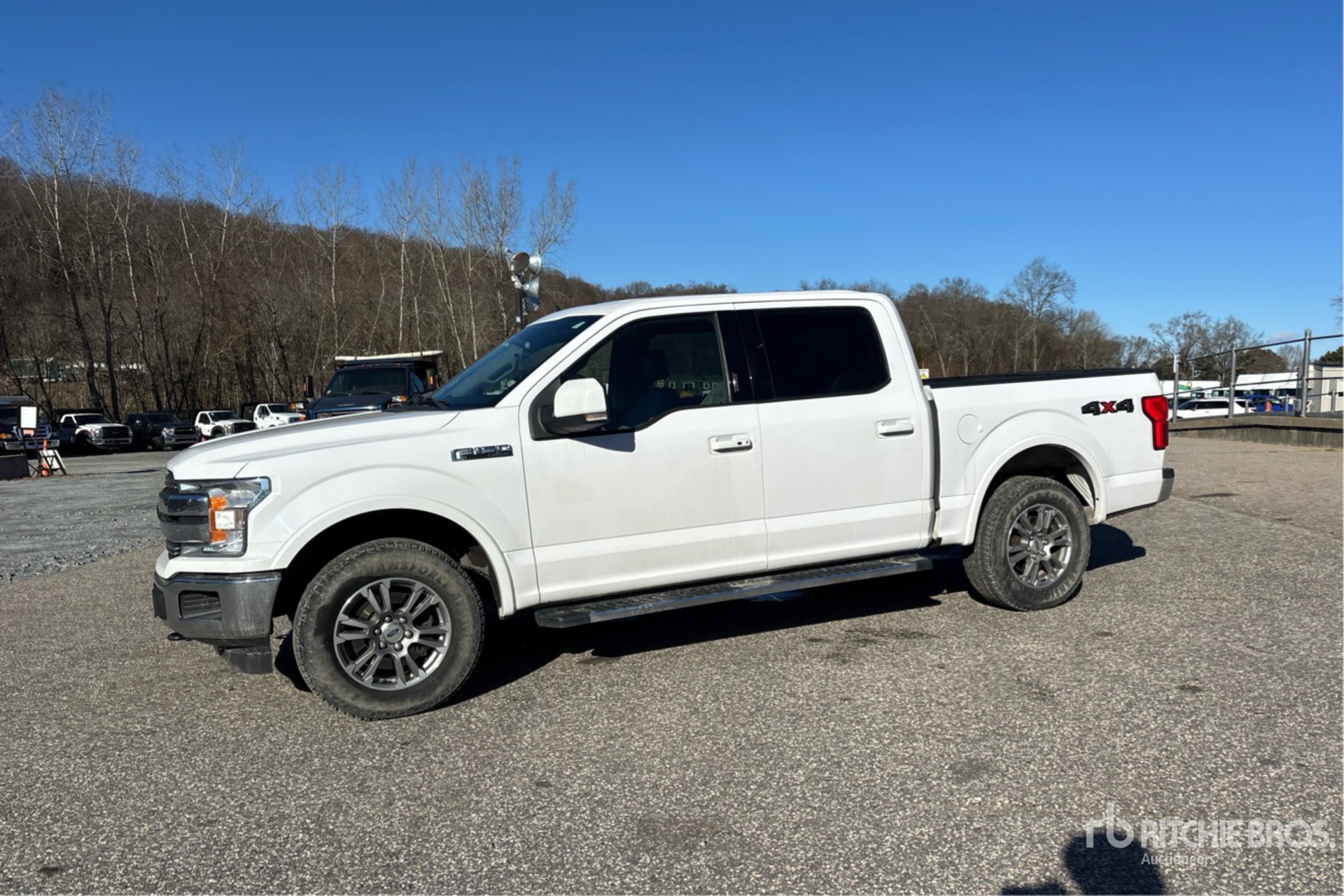 General Appearance with Bild, Ecke vorne links