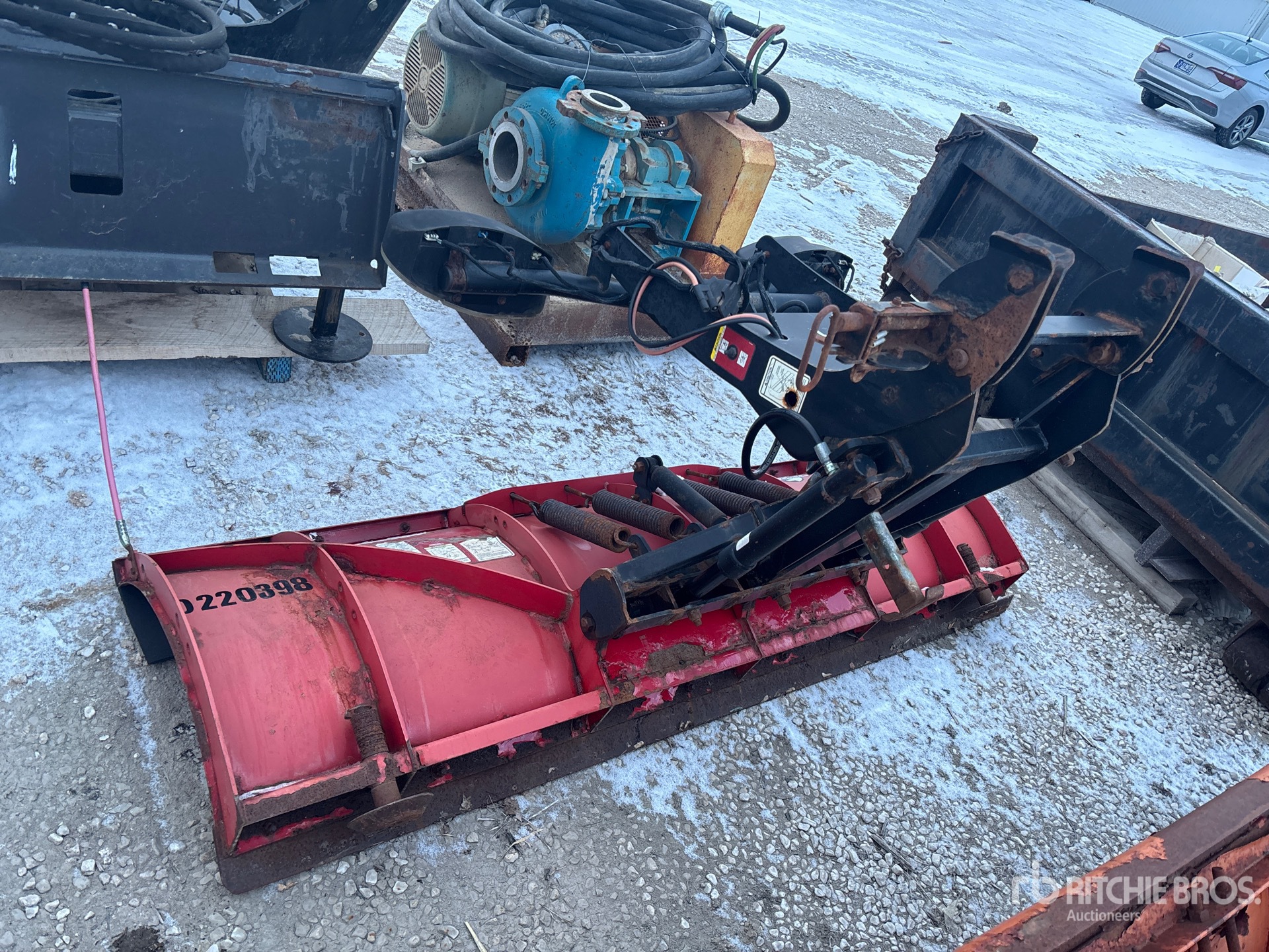 General Appearance with Picture, Left Rear Corner