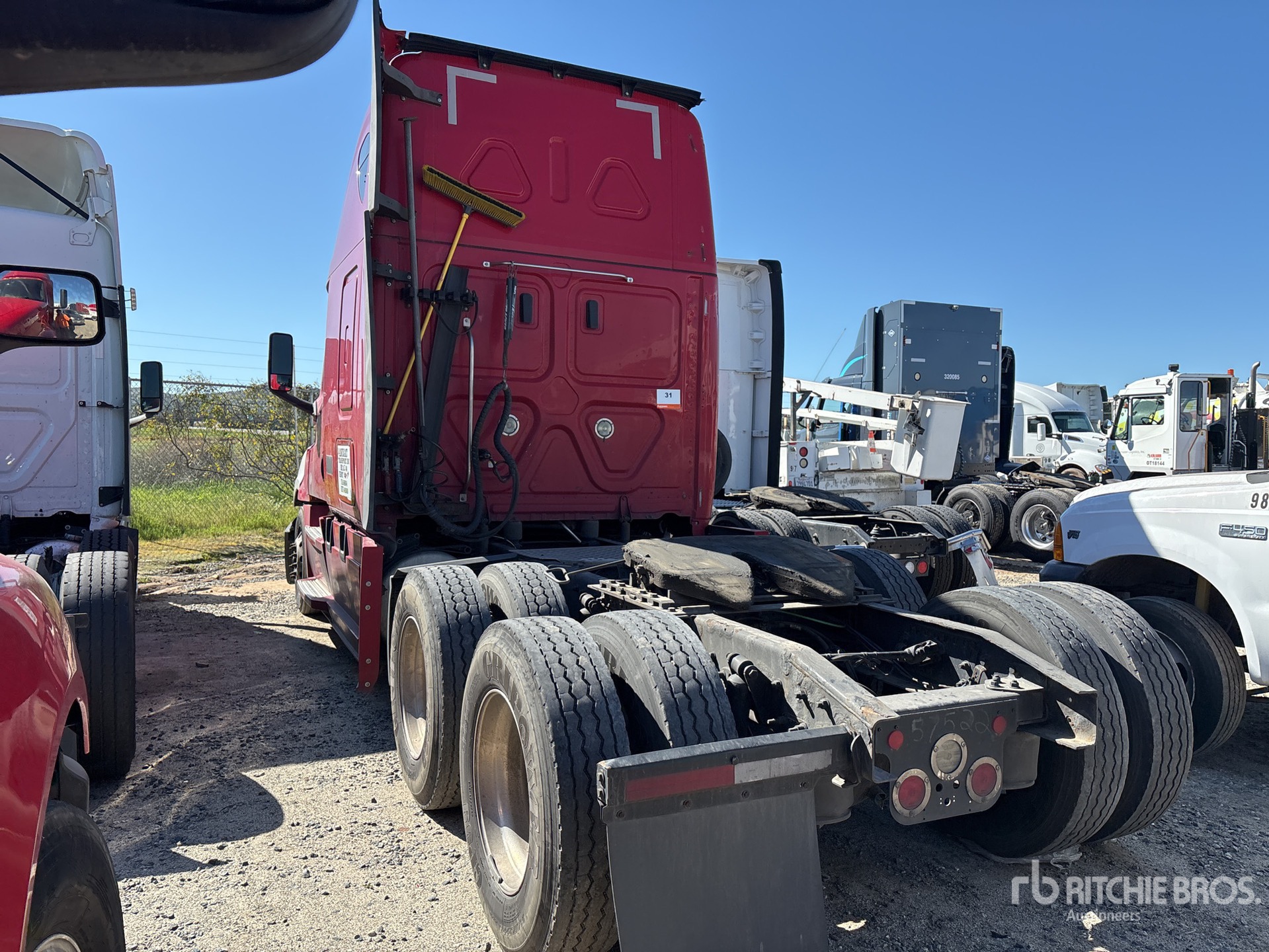Aspect général with Image, coin arrière gauche