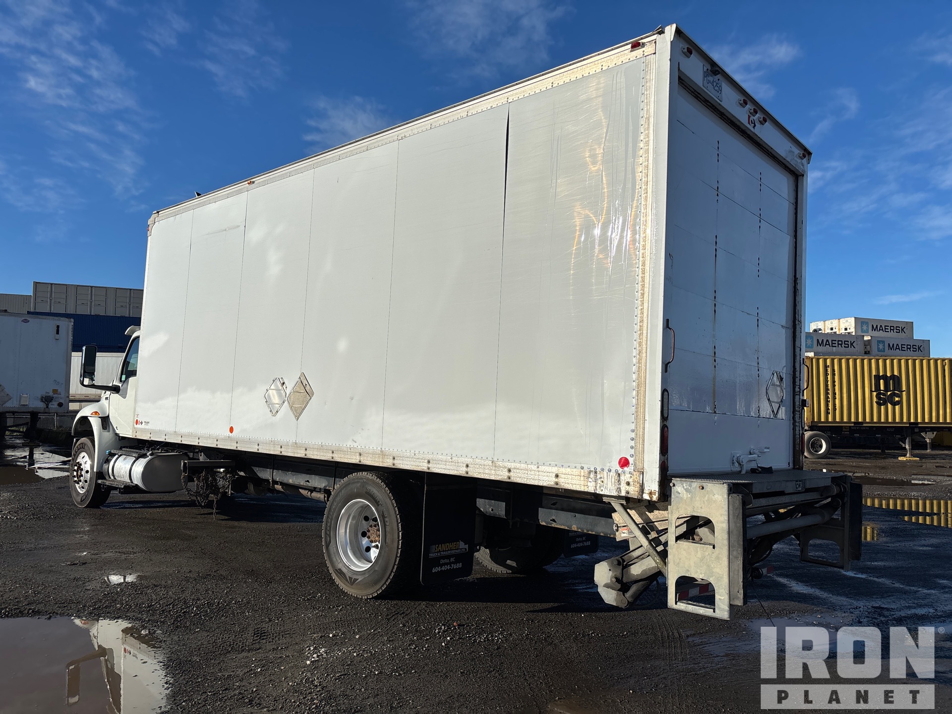 General Appearance with Foto, angolo posteriore sinistro