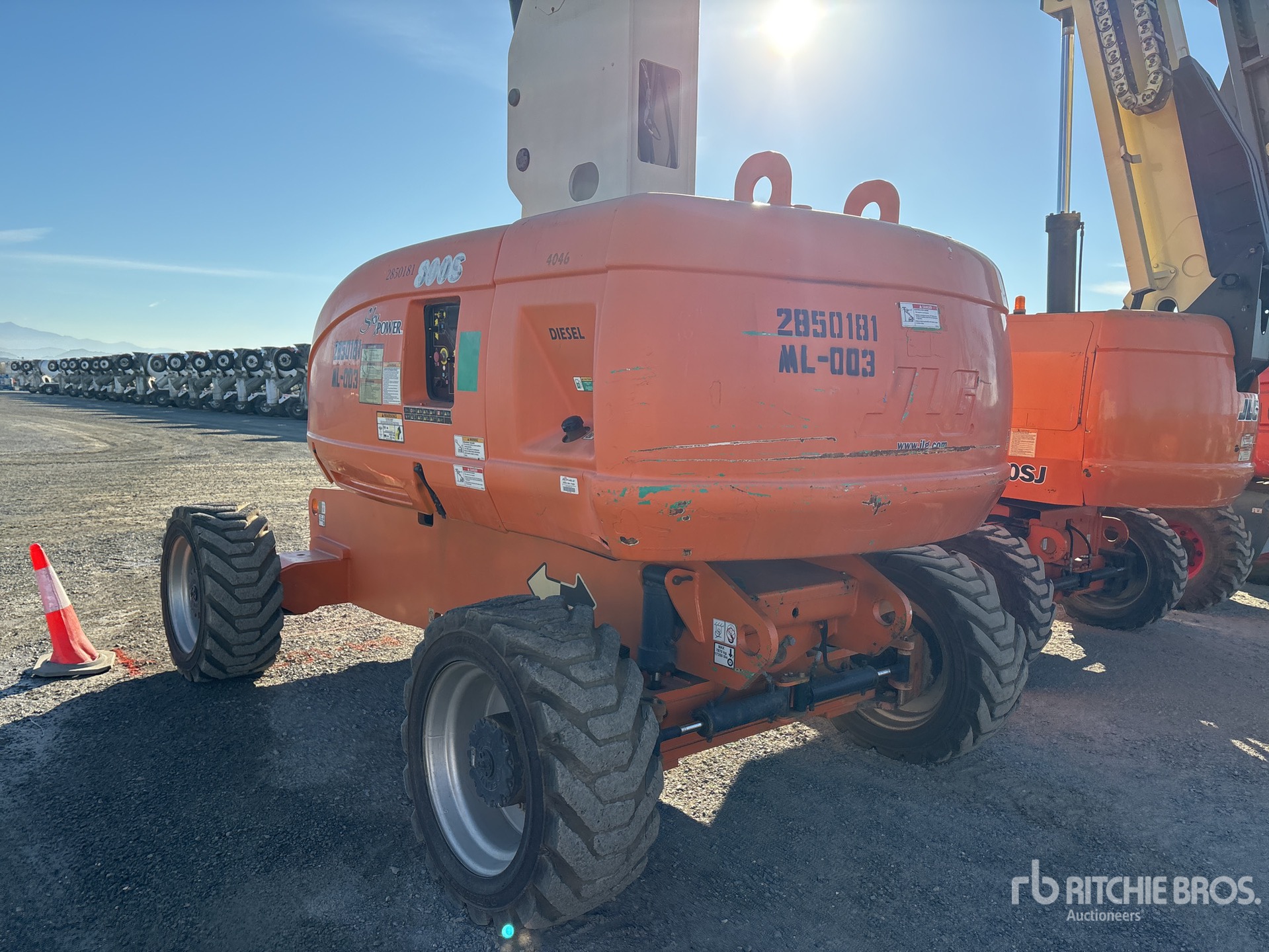 General Appearance with Picture, Left Rear Corner