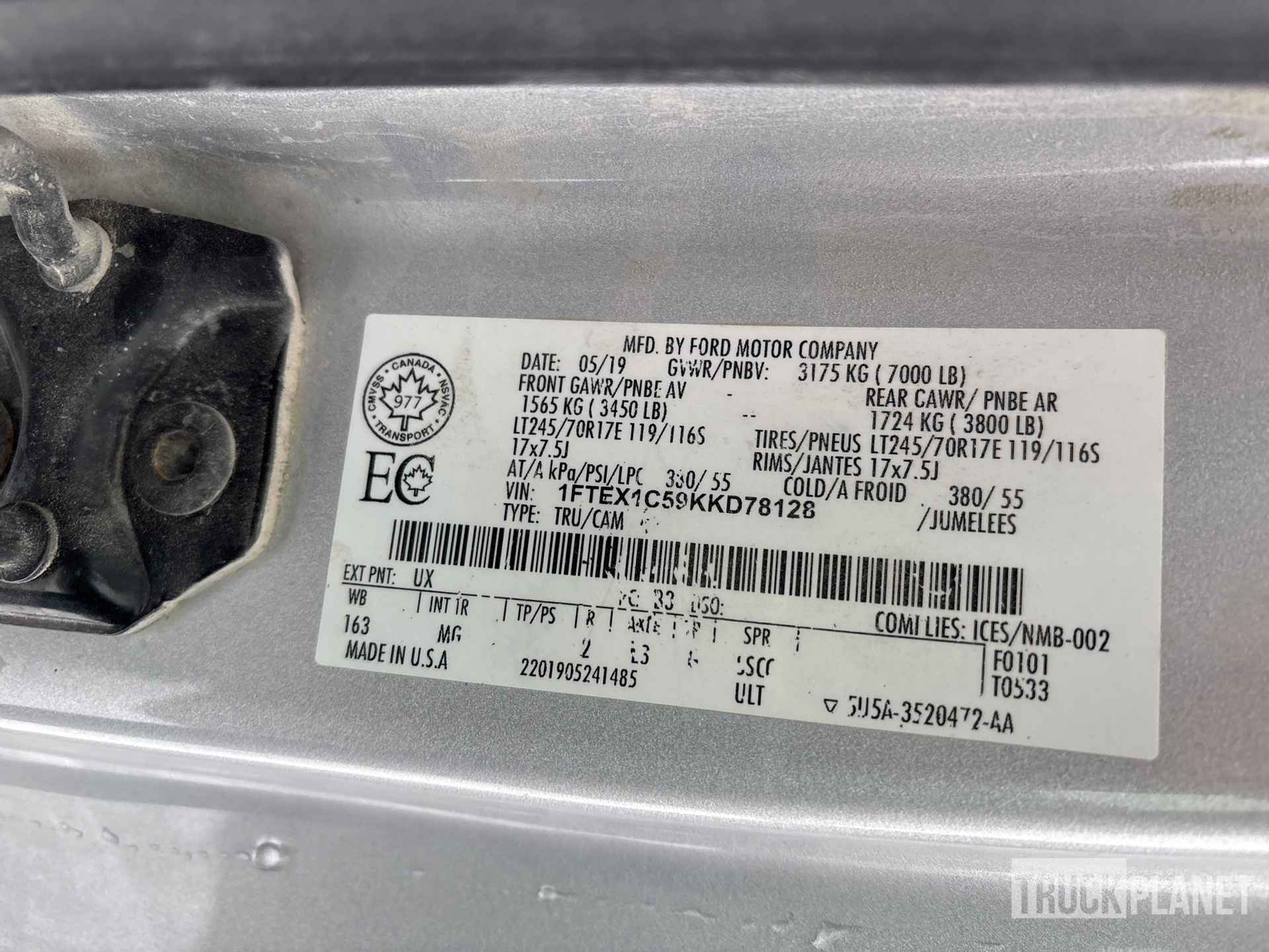 General Appearance with Serial Number / VIN