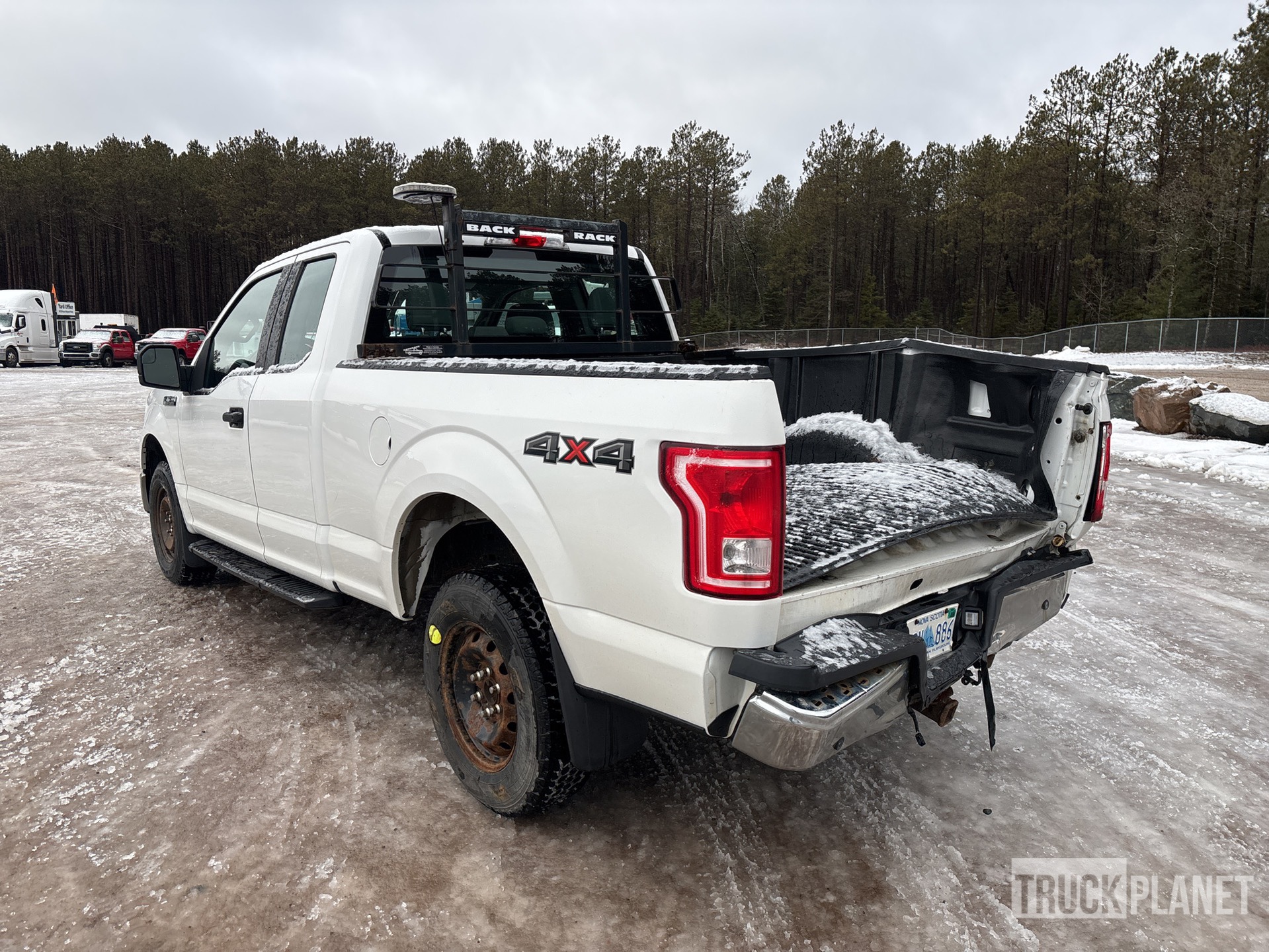 General Appearance with Picture, Left Rear Corner