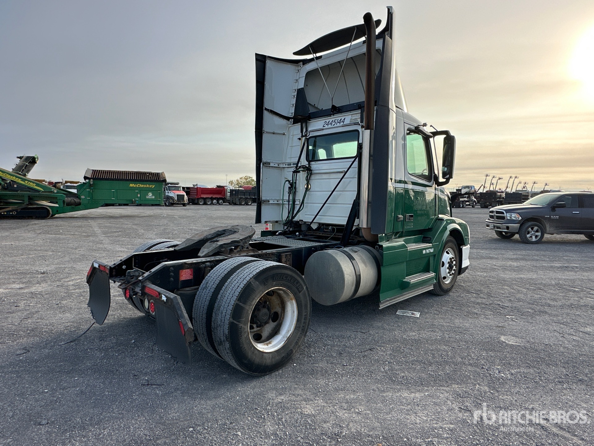 General Appearance with Picture, Right Rear Corner