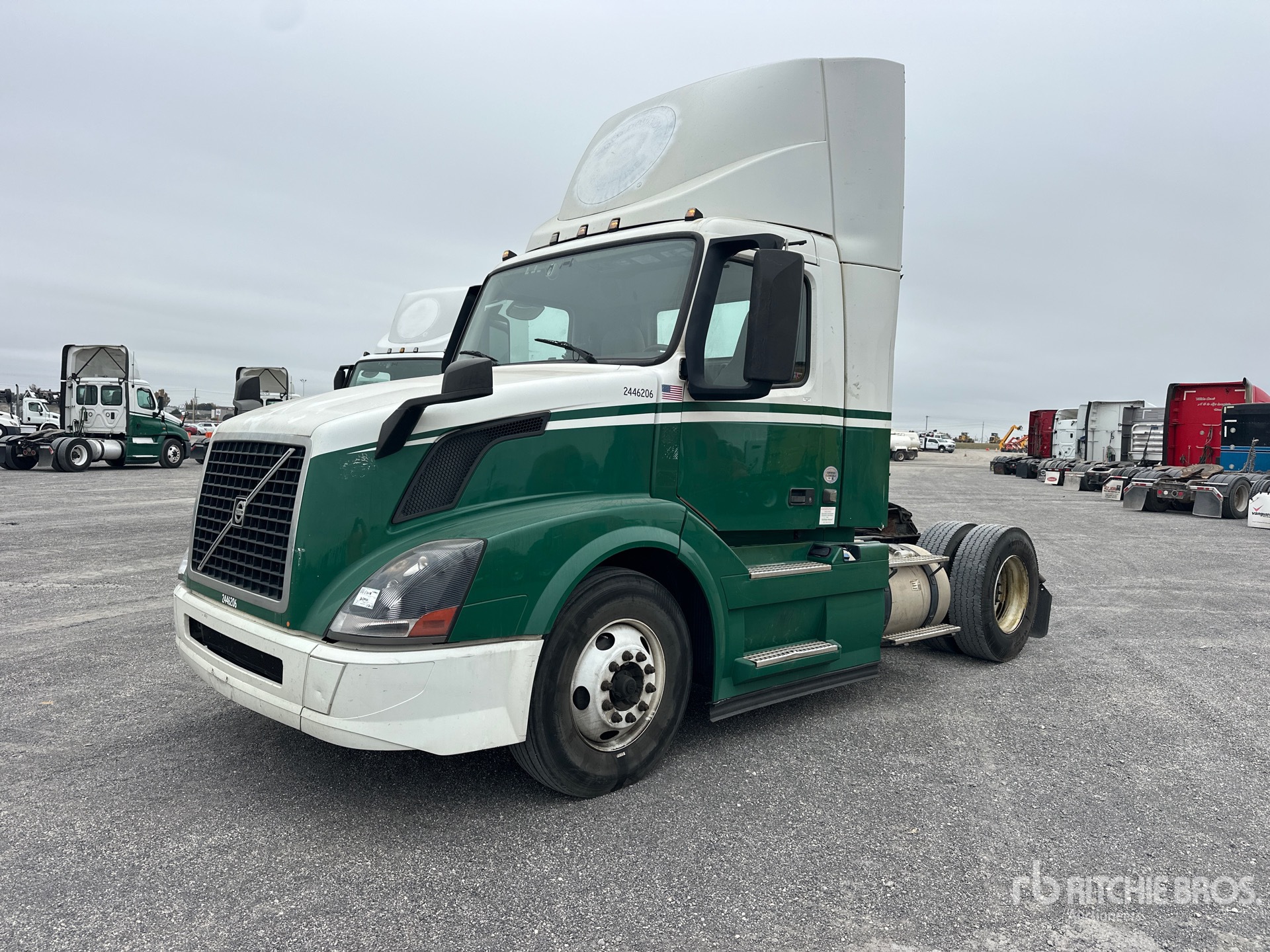 General Appearance with Picture, Left Front Corner