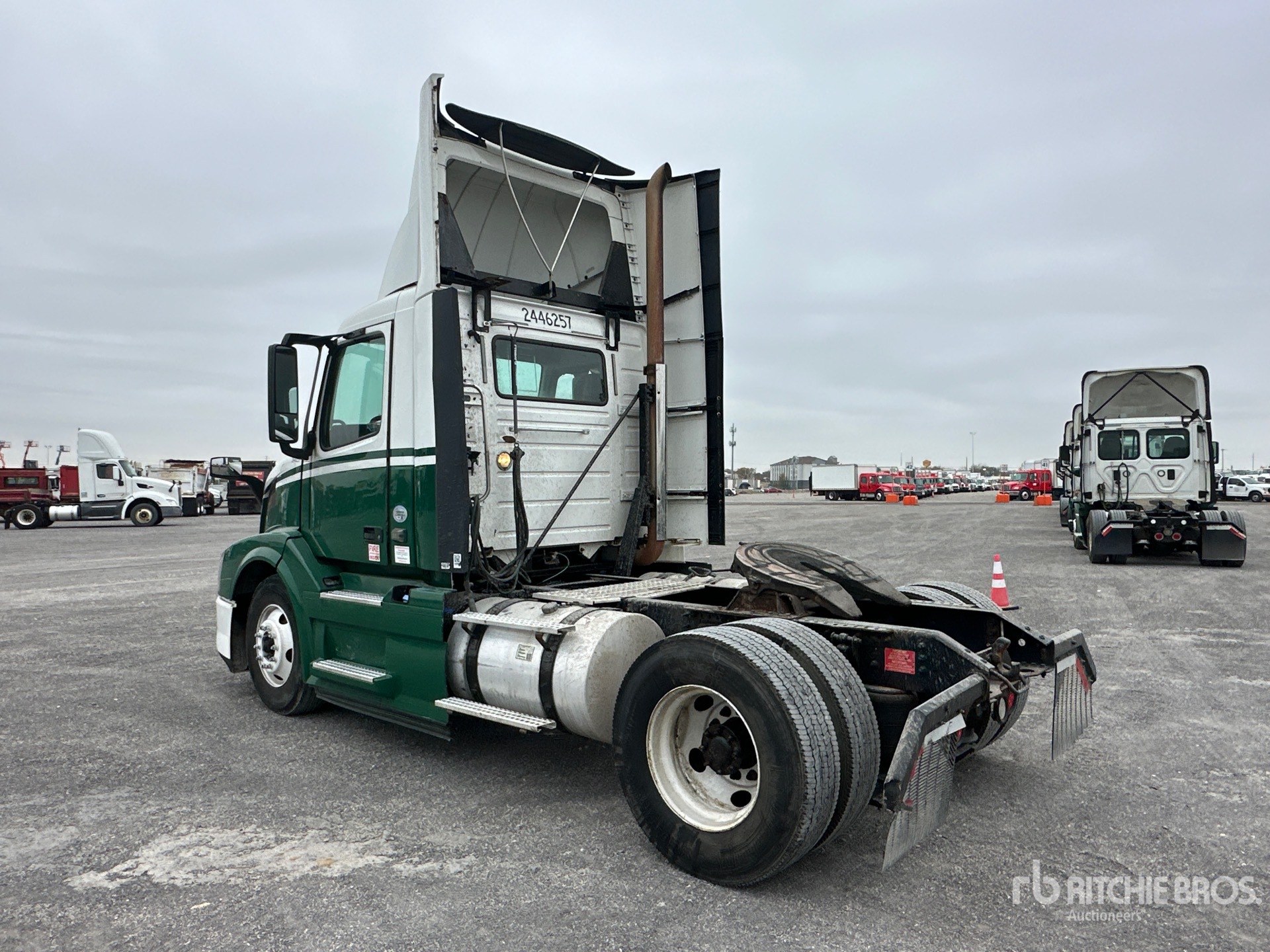 General Appearance with Picture, Left Rear Corner