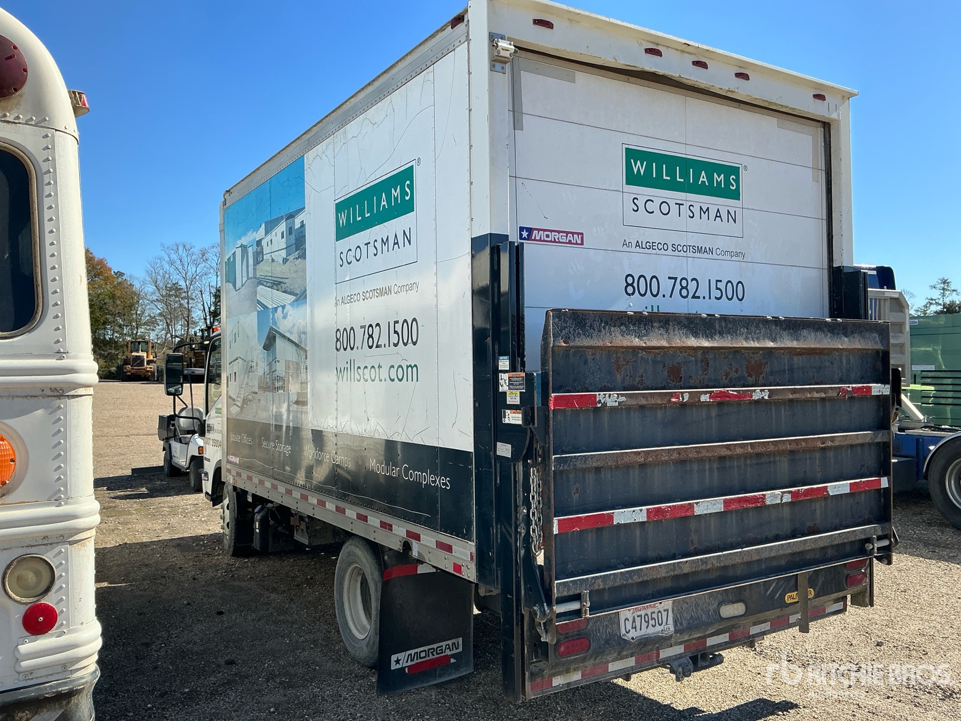 Aspect général with Image, coin arrière gauche