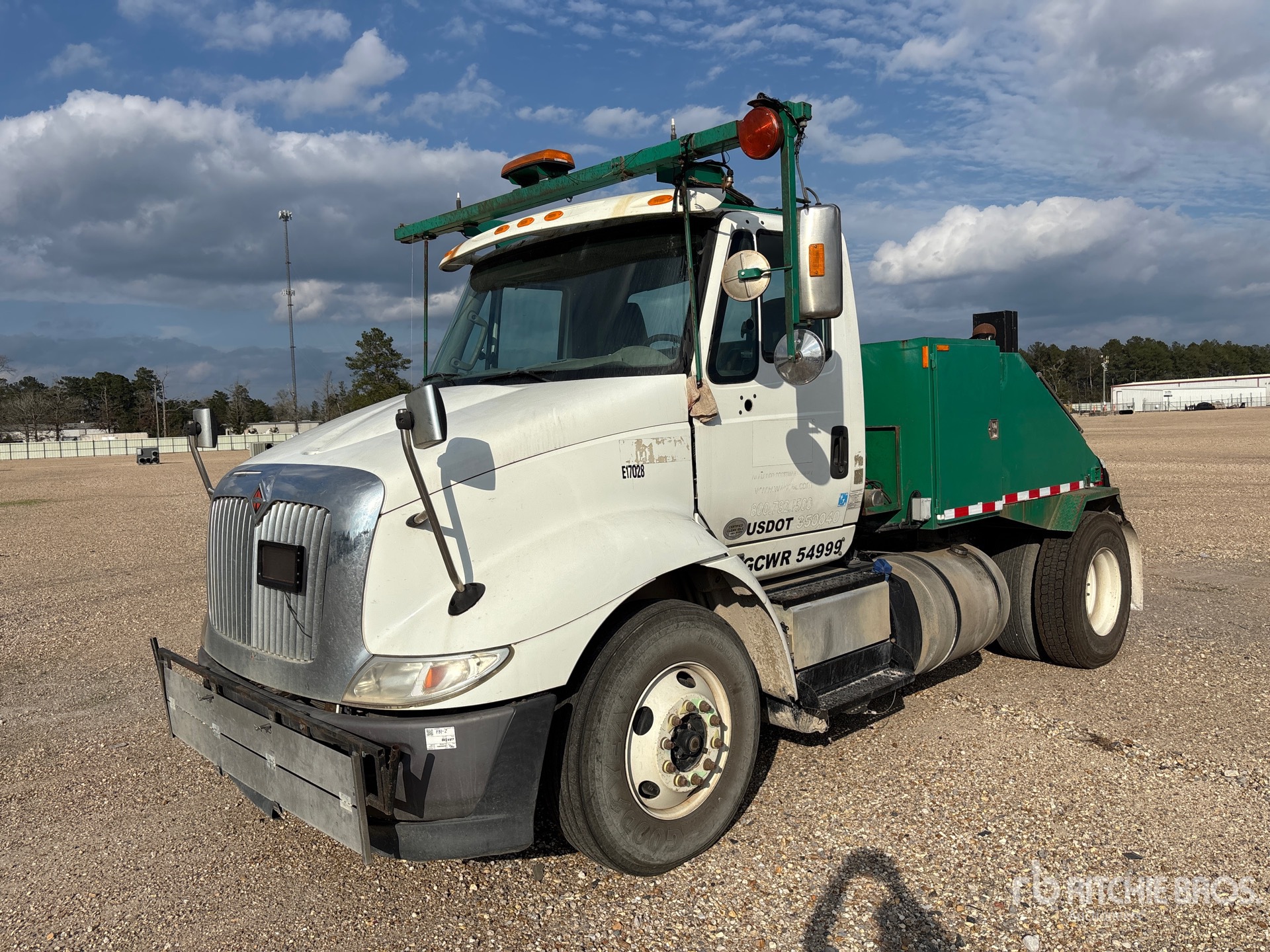 General Appearance with Image, coin avant gauche