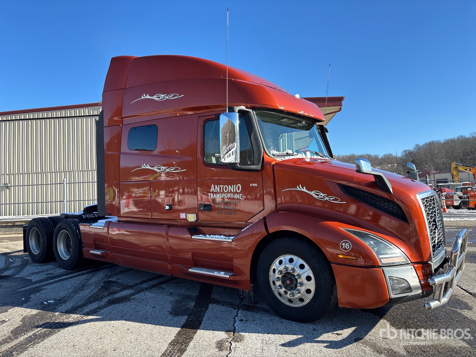 General Appearance with Picture, Right Front Corner