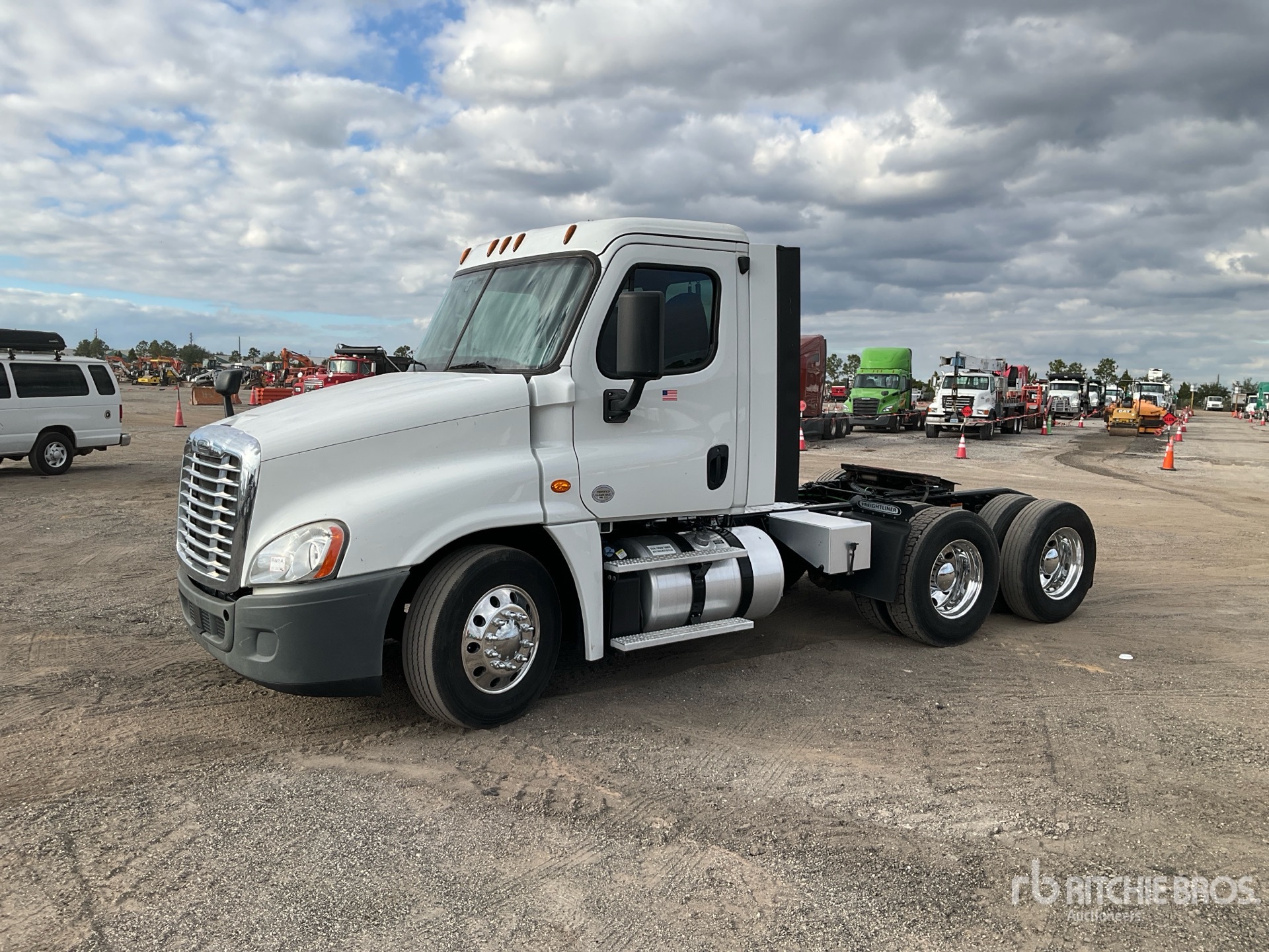 General Appearance with Imagen: esquina delantera izquierda