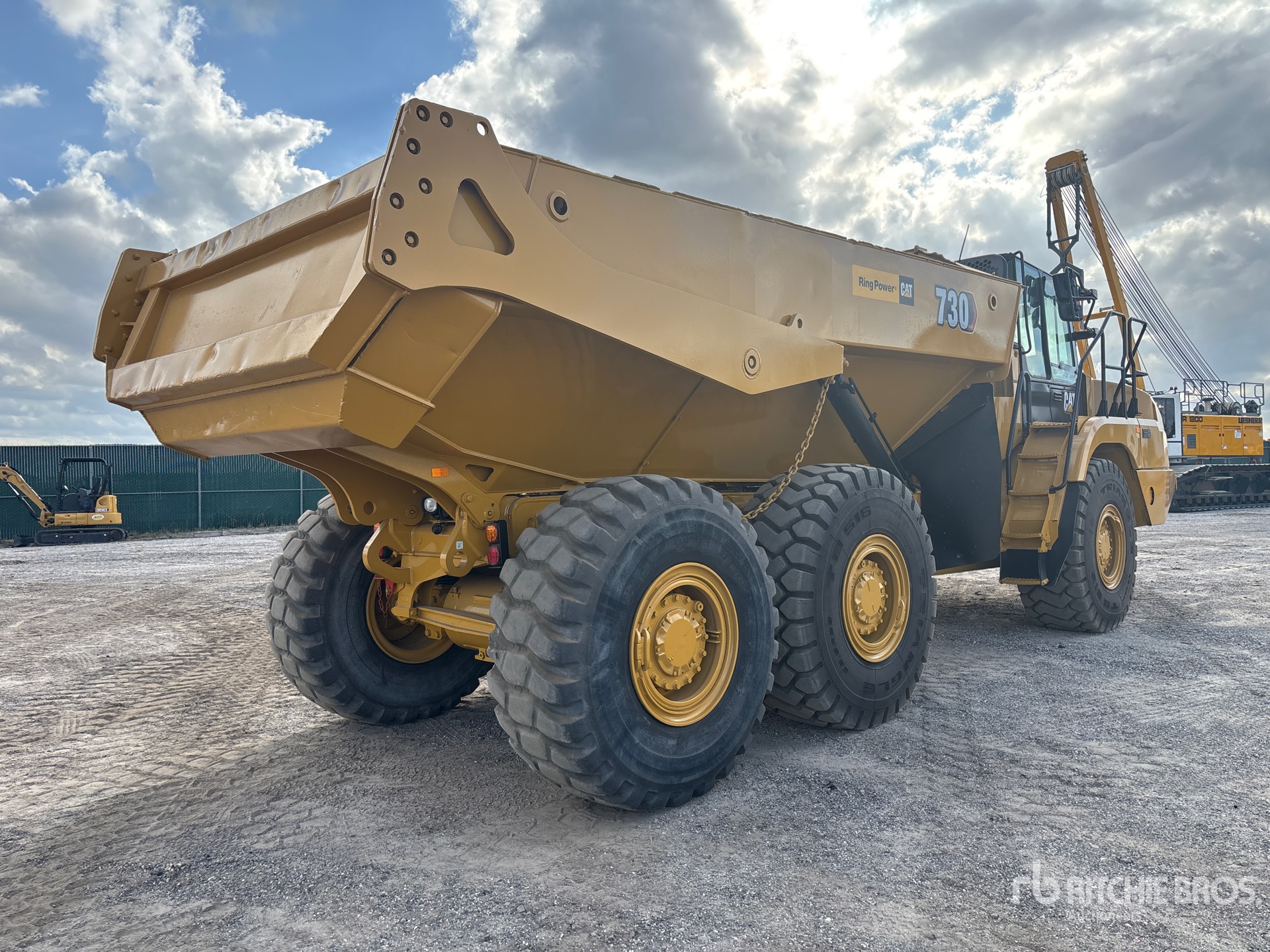 General Appearance with Imagen: esquina trasera derecha