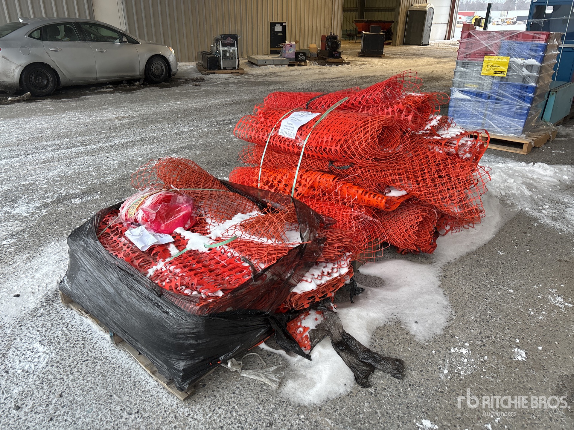 General Appearance with Foto, angolo anteriore sinistro