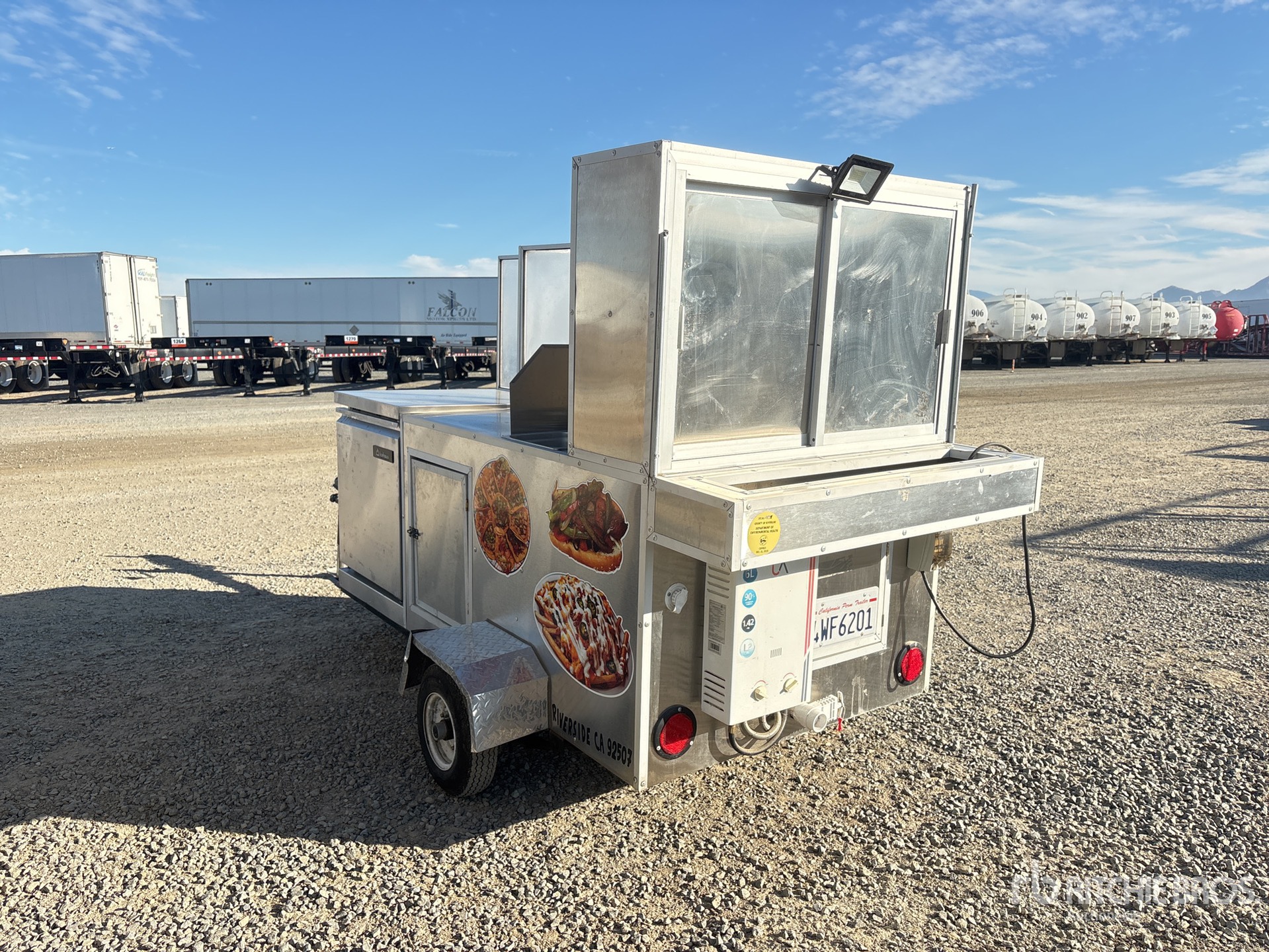 General Appearance with Picture, Left Rear Corner