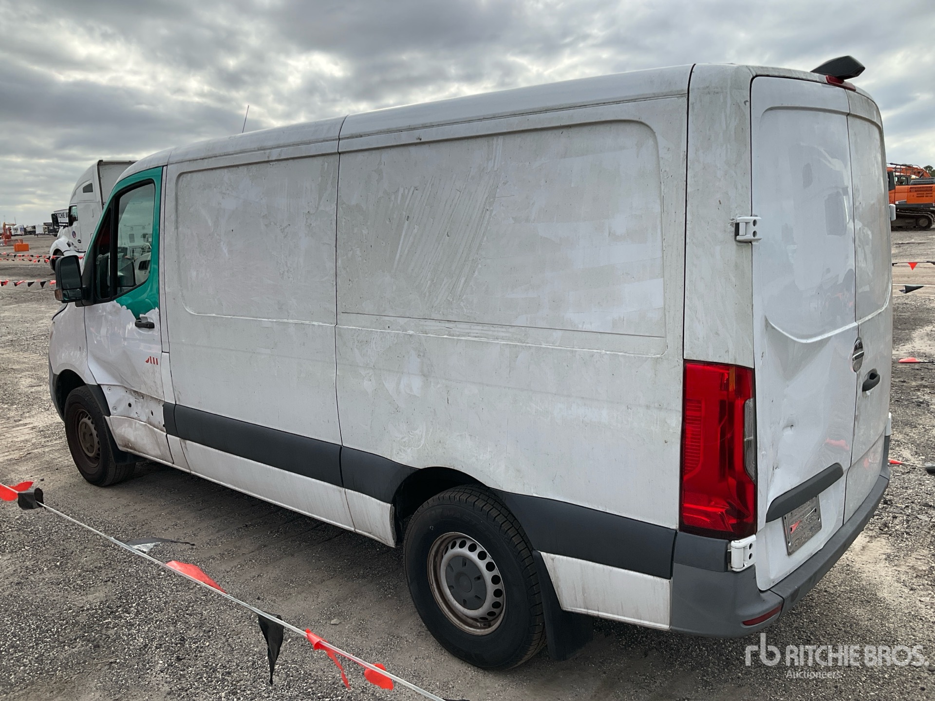 General Appearance with Picture, Left Rear Corner