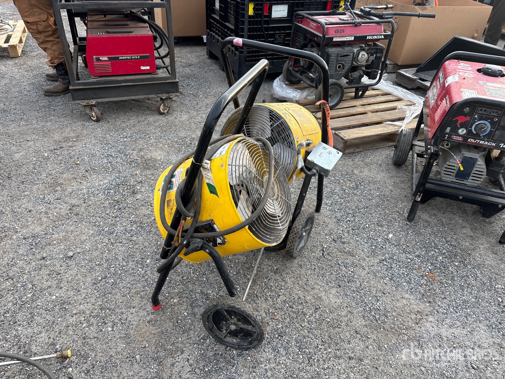 General Appearance with Picture, Right Front Corner