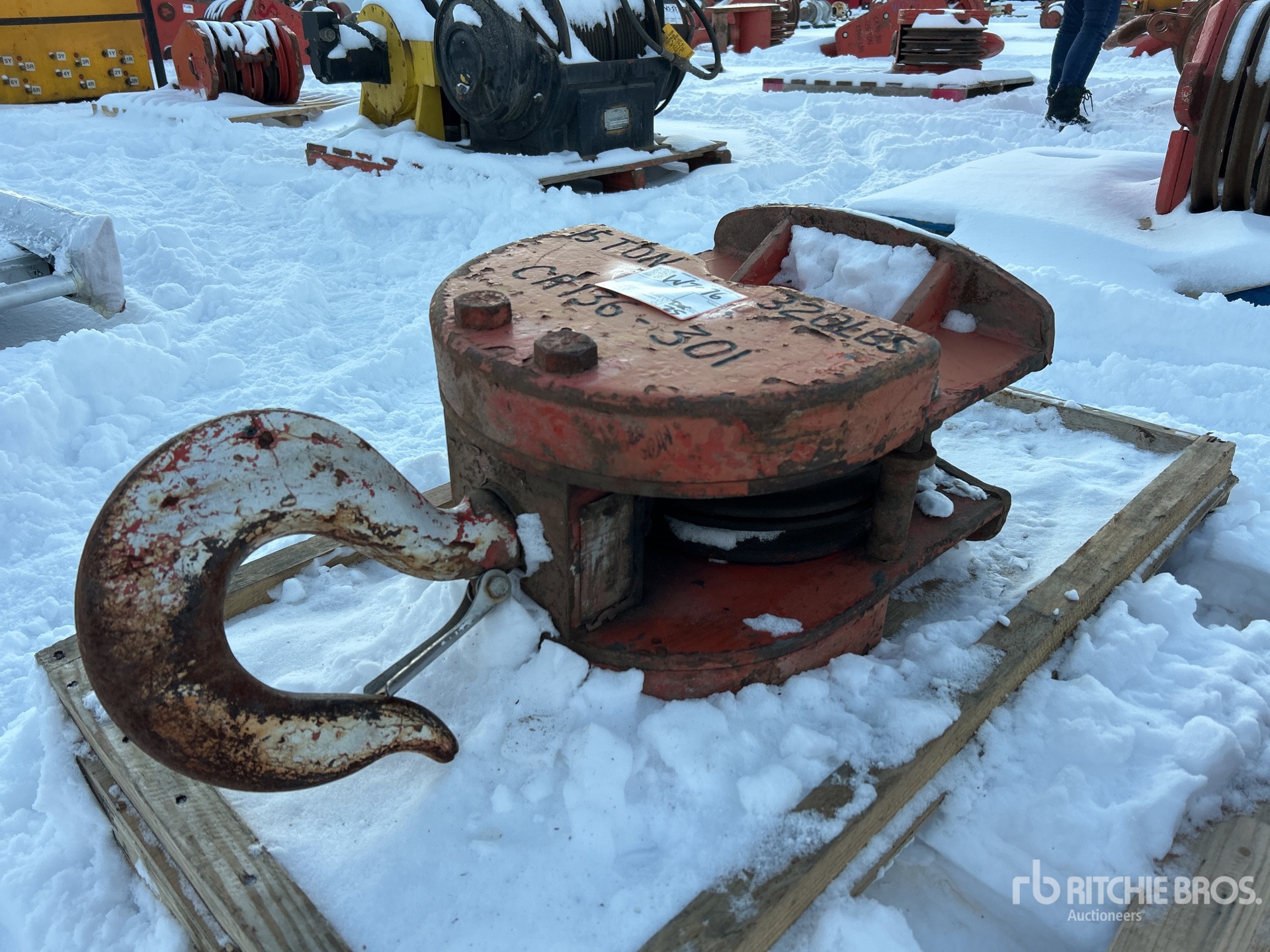 General Appearance with Bild, Ecke vorne links