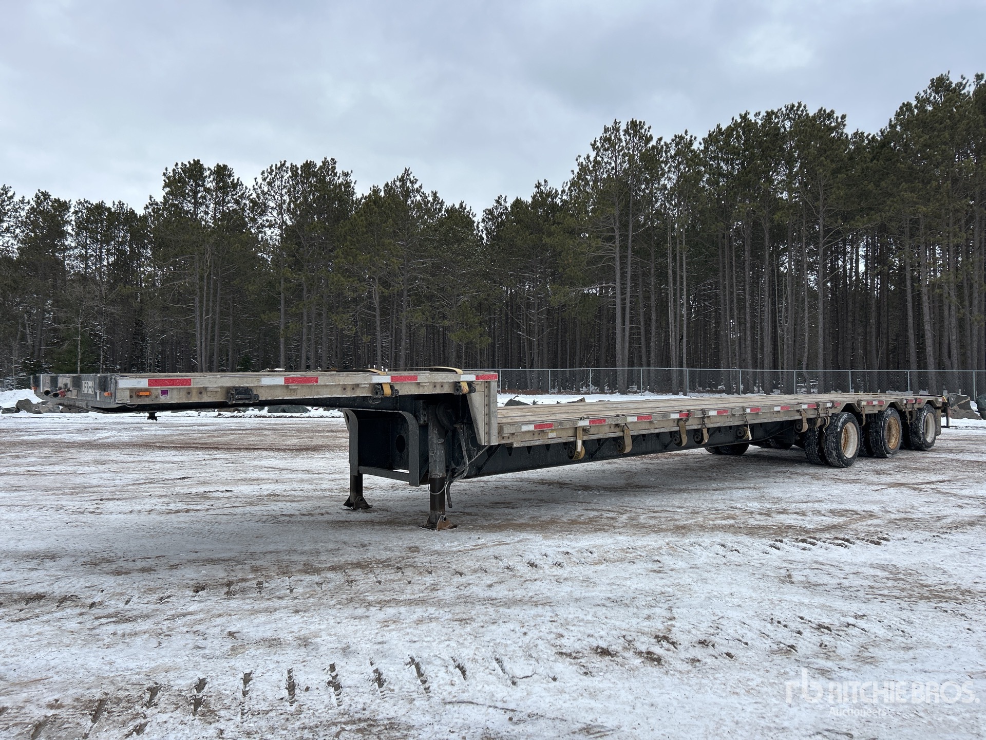 General Appearance with Featured Photo